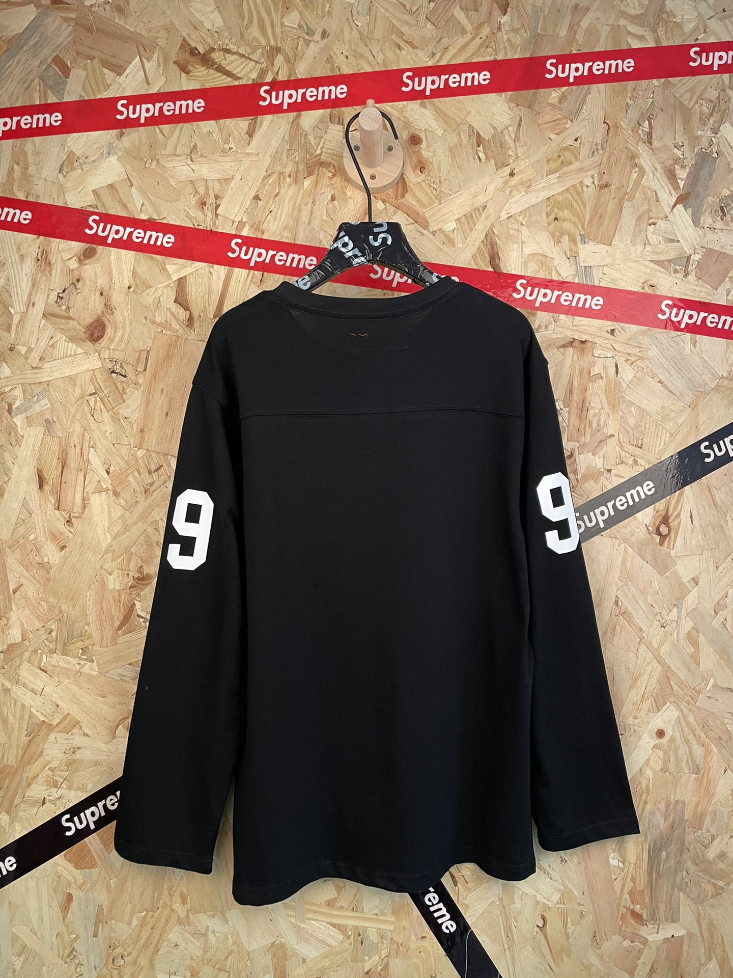 12_Supreme Long Sleeves