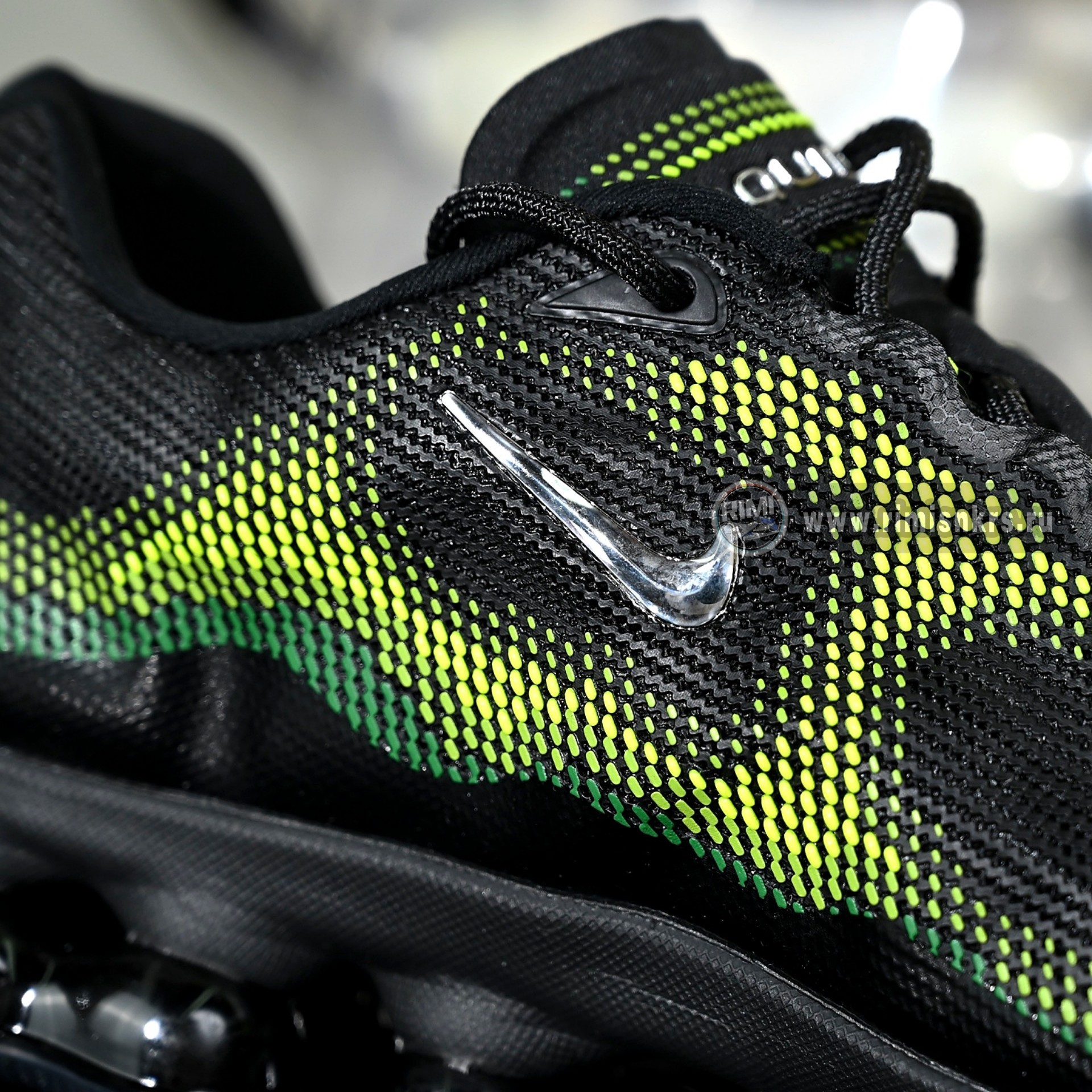 Nike Air Liquid Max “BlackChrome-Green Apple-Volt” IQ7634-001