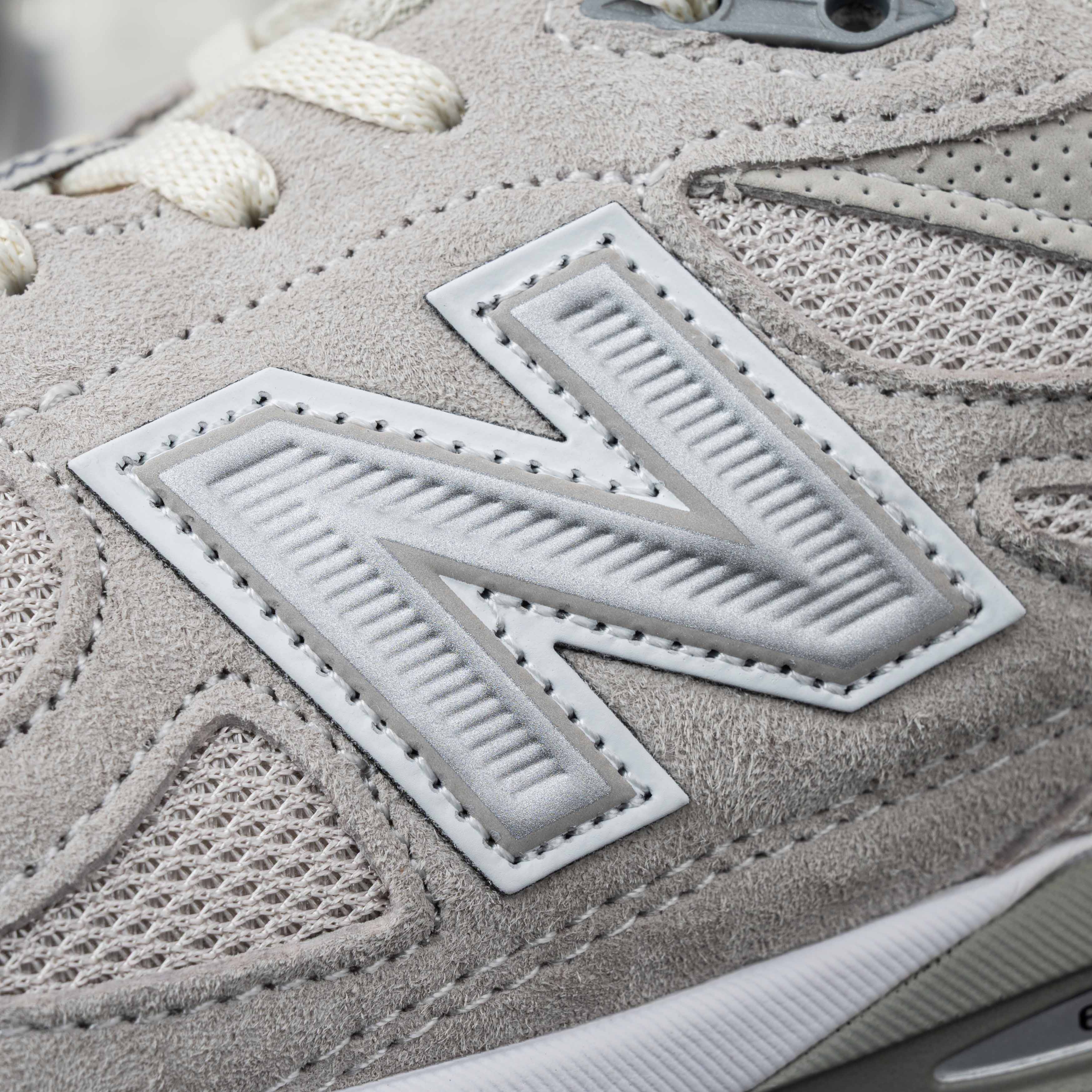 KITH x New Balance 990 V3 U990KT3
