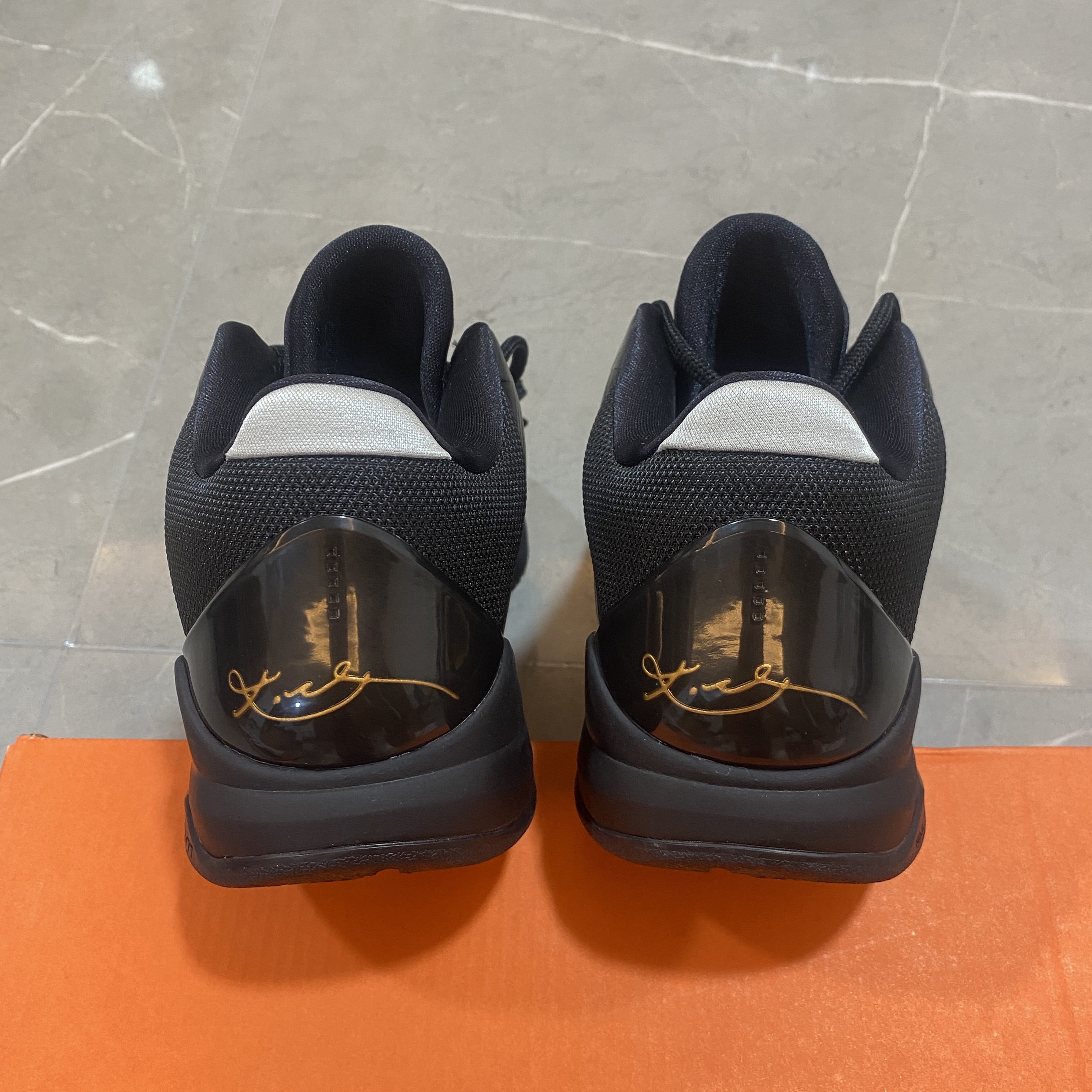 Nike Zoom Kobe 5 'Black Out' 2010