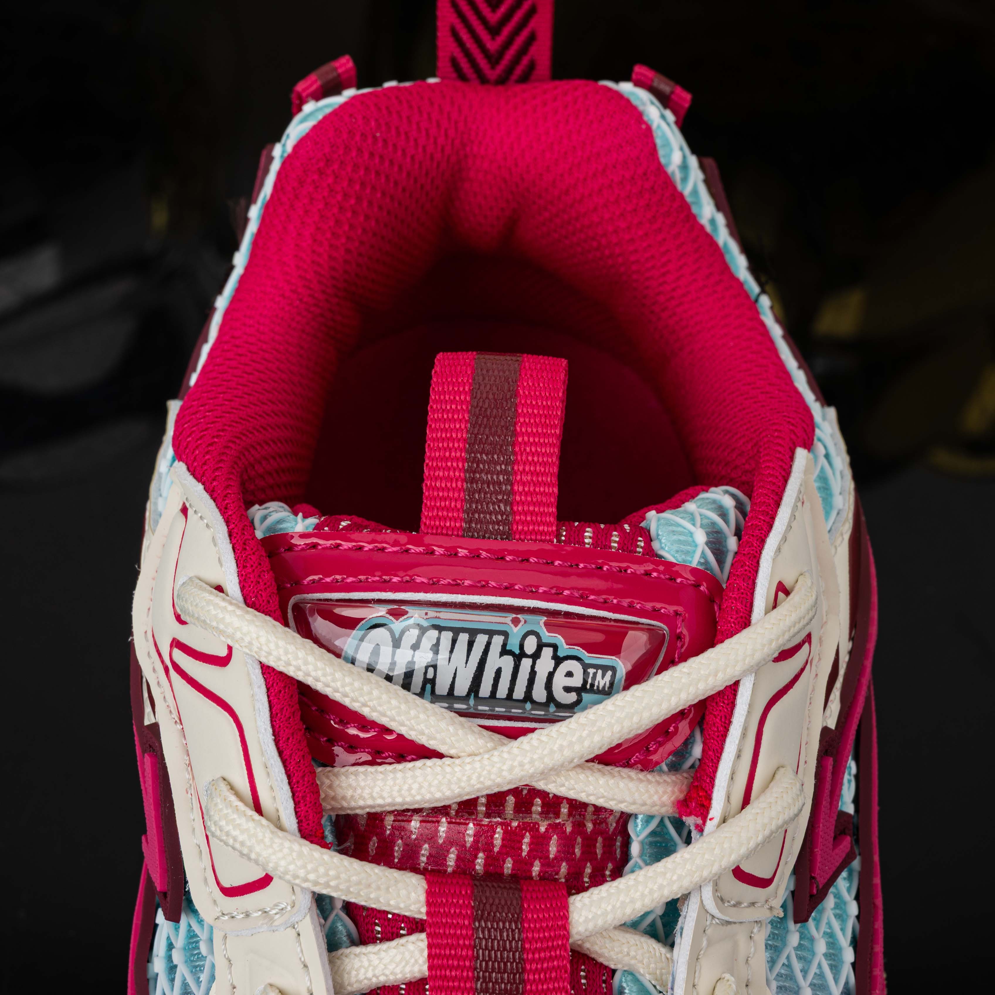 OFF-WHITE Be Right Rose OWIA289S26FAB0047175