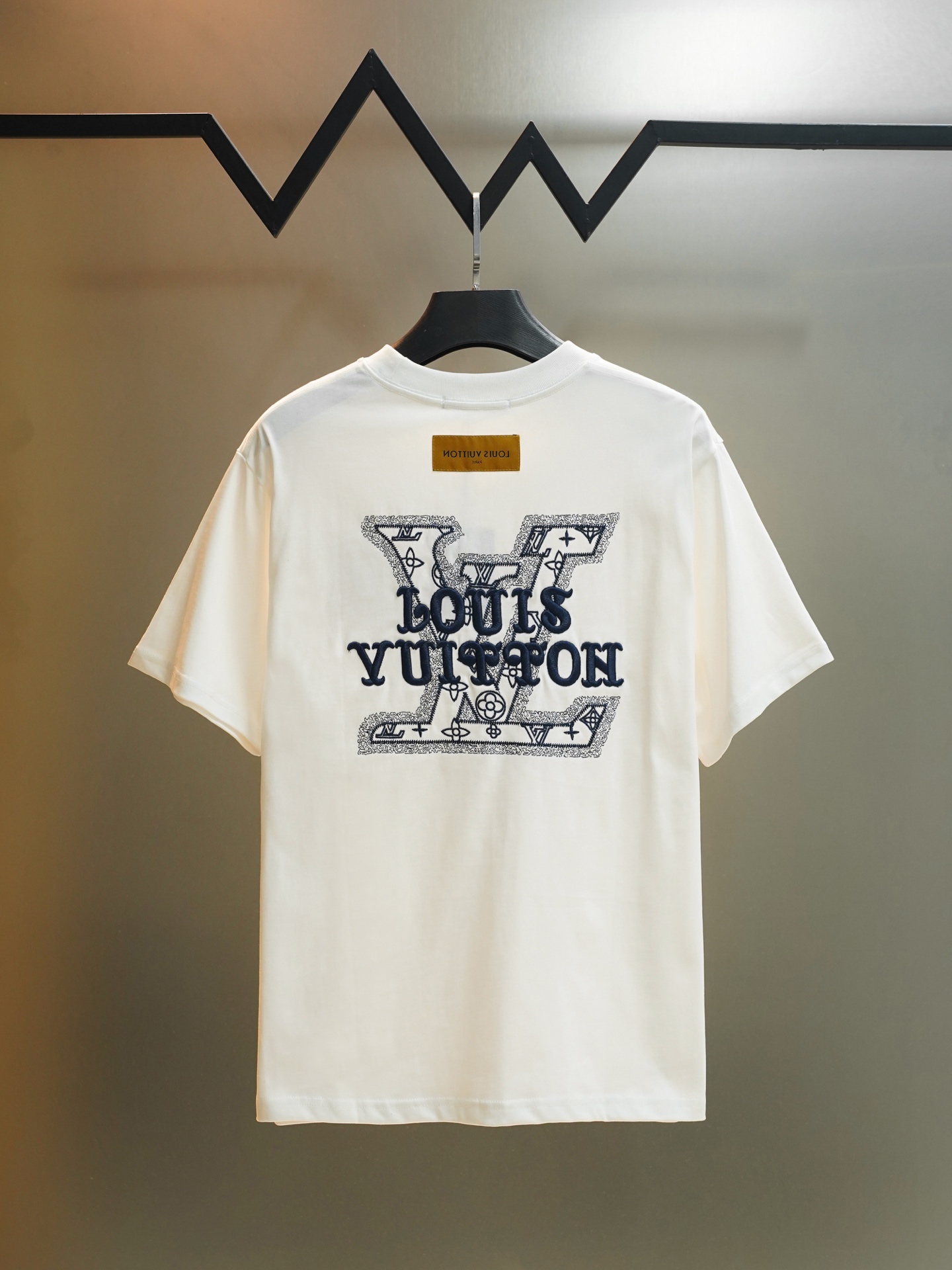 75_Louis Vuitton T-shirt