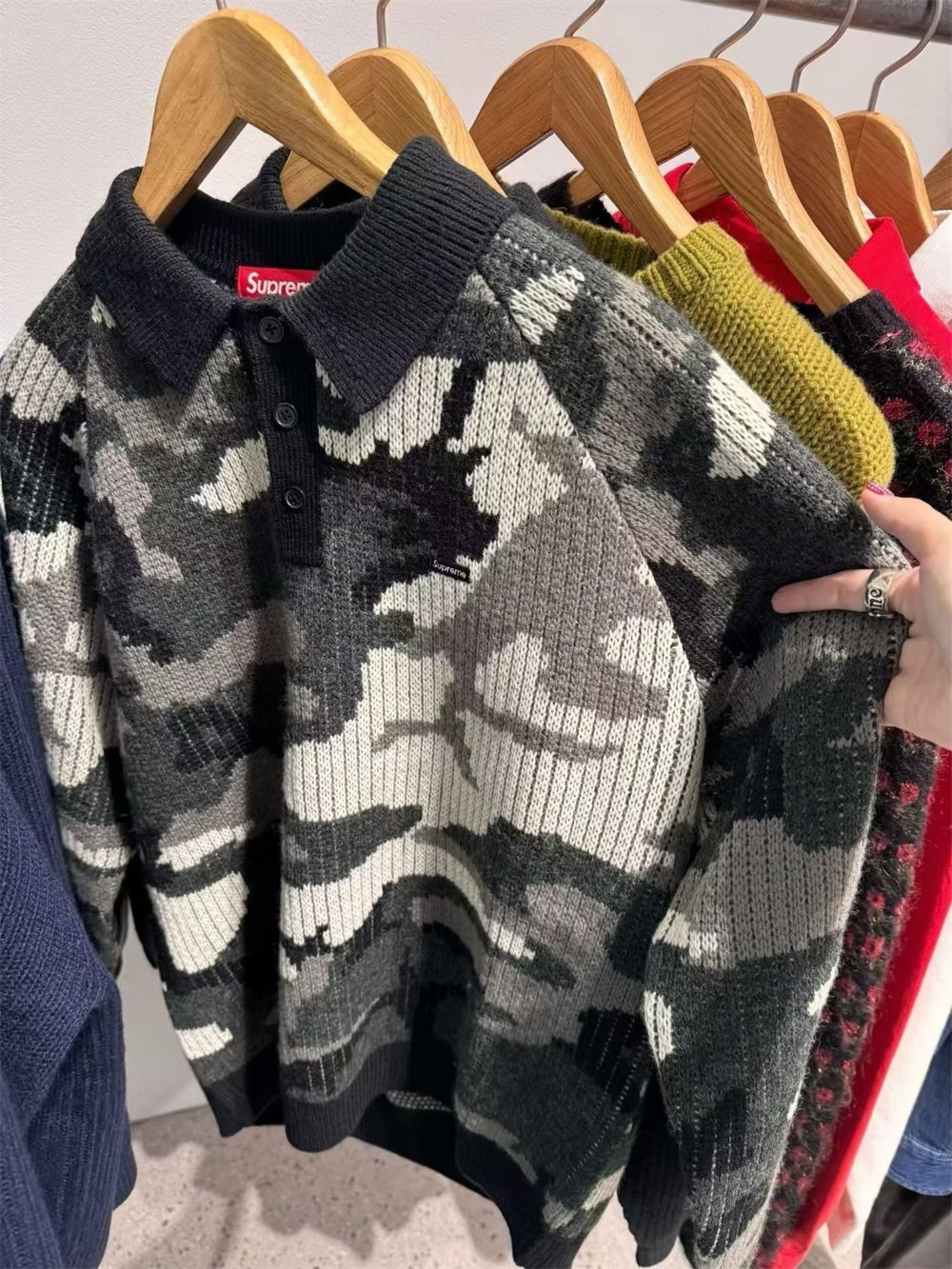 13_[1:1 quality] Supreme Sweater