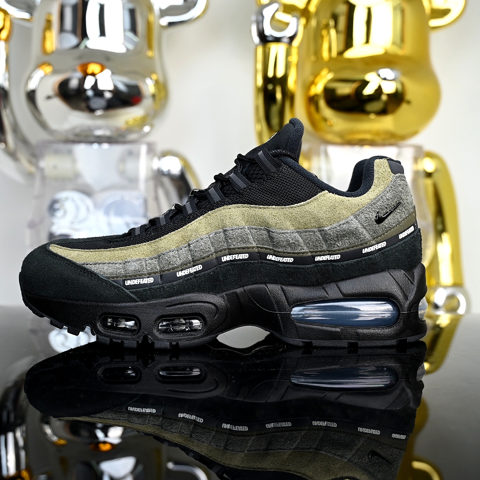 Nike Air Max 95 x Undefeated Black Olive IB4523-200