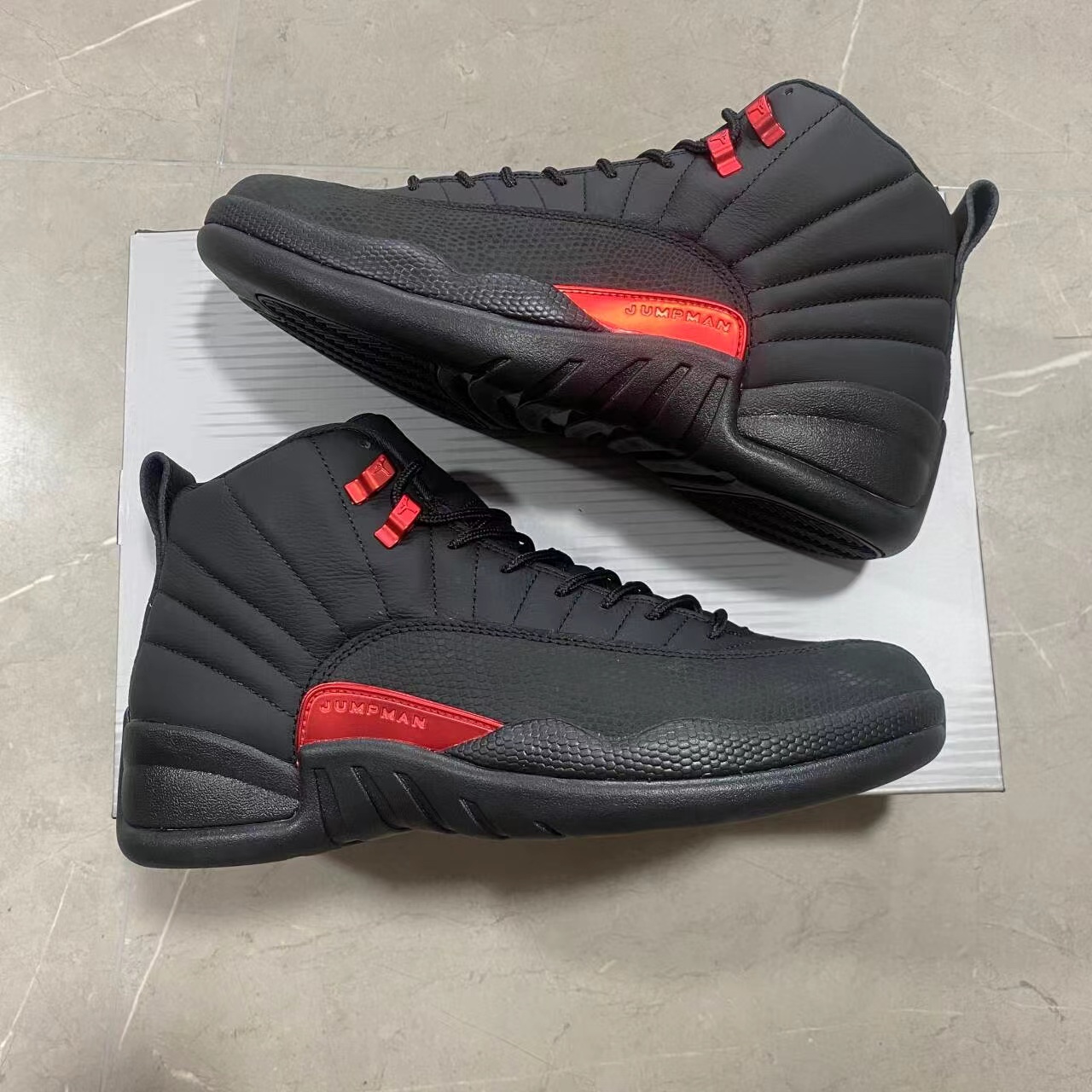 Jordan 12 Retro Bloodline CT8013-003