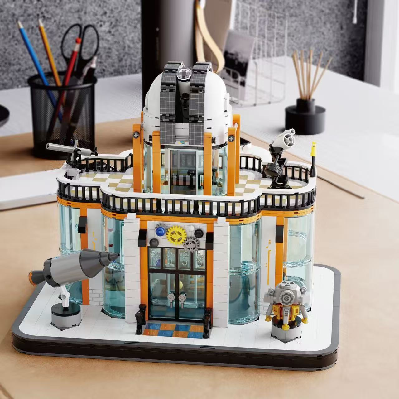 Xbert 66141 Aerospace Museum with Lights - YWOBB