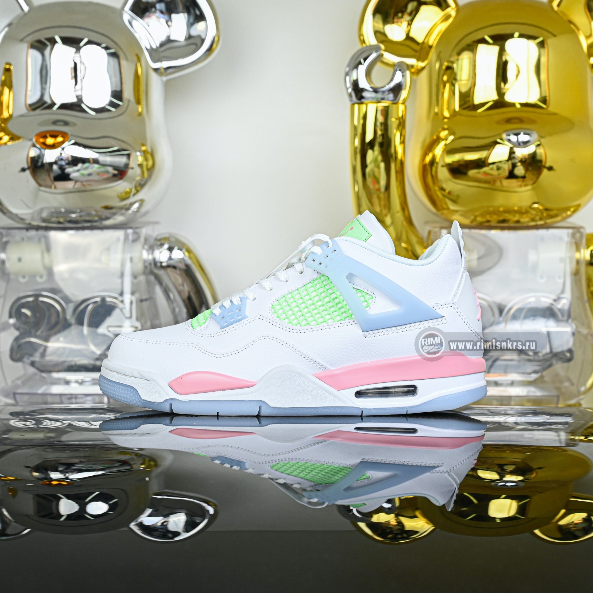 Air Jordan 4 Retro Valentine's Day  IB7068-100