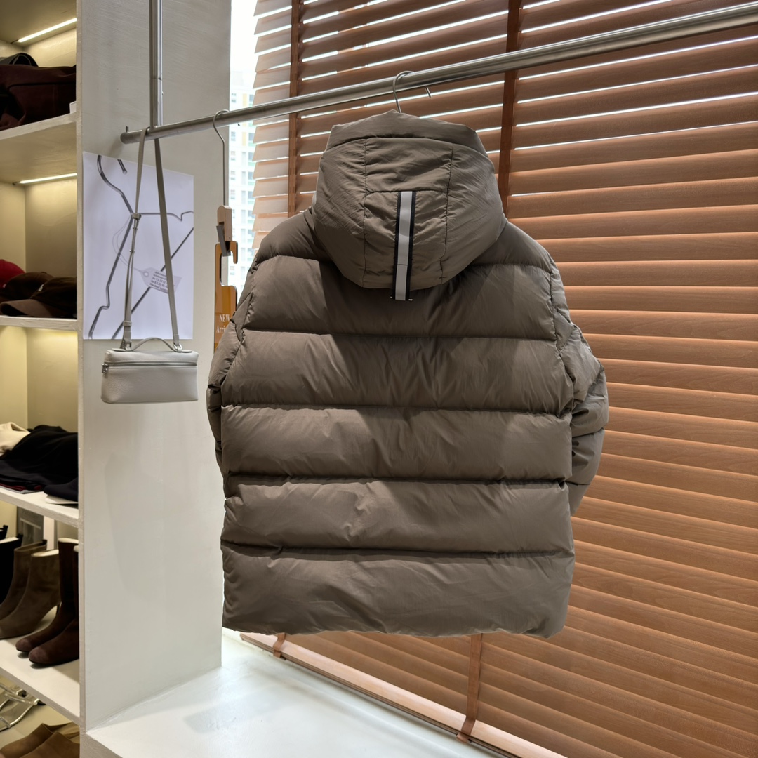 31_Canada Goose Down Jacket