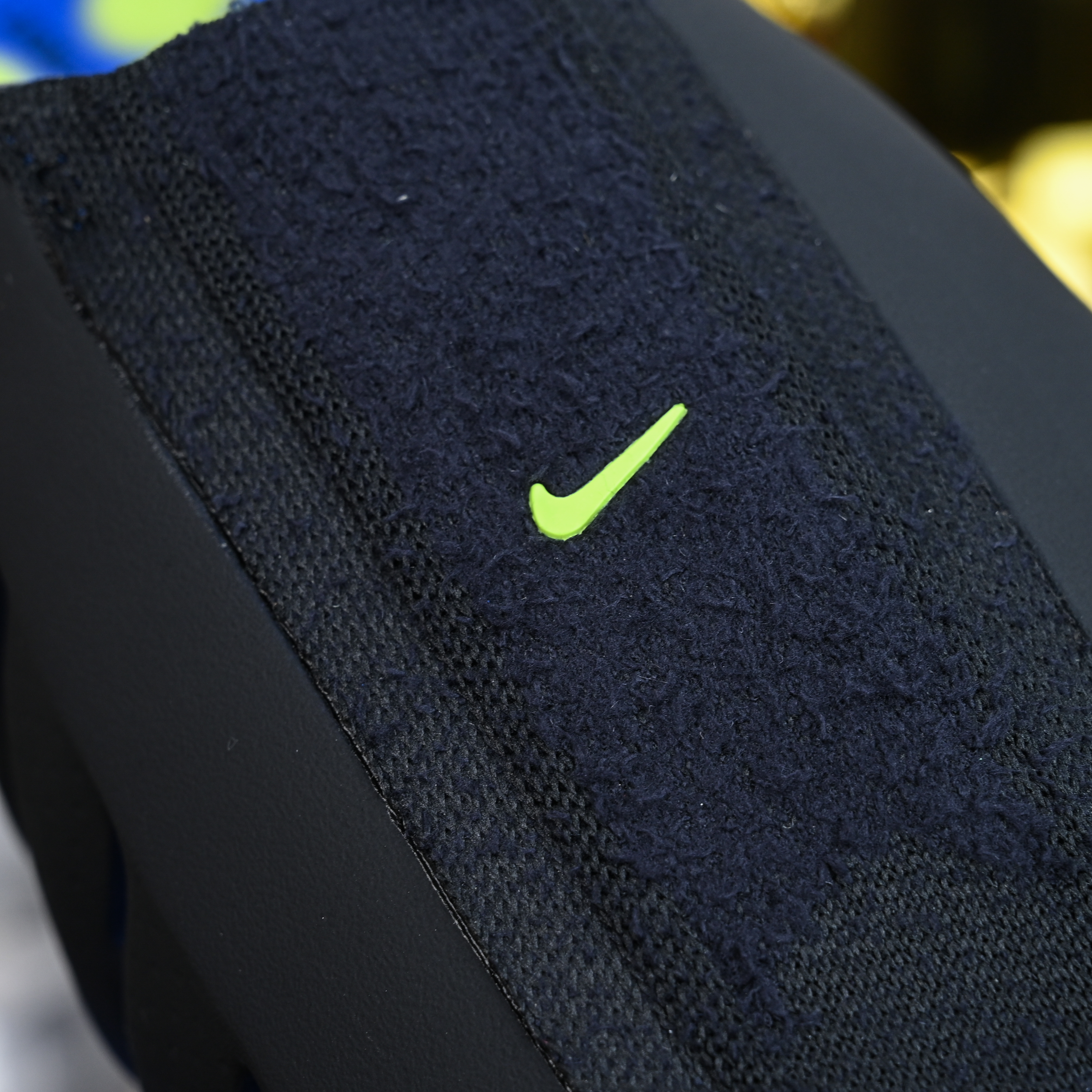 Nike MIND 001 FK QS ‘Hyper Royal Volt’ IR2175-400