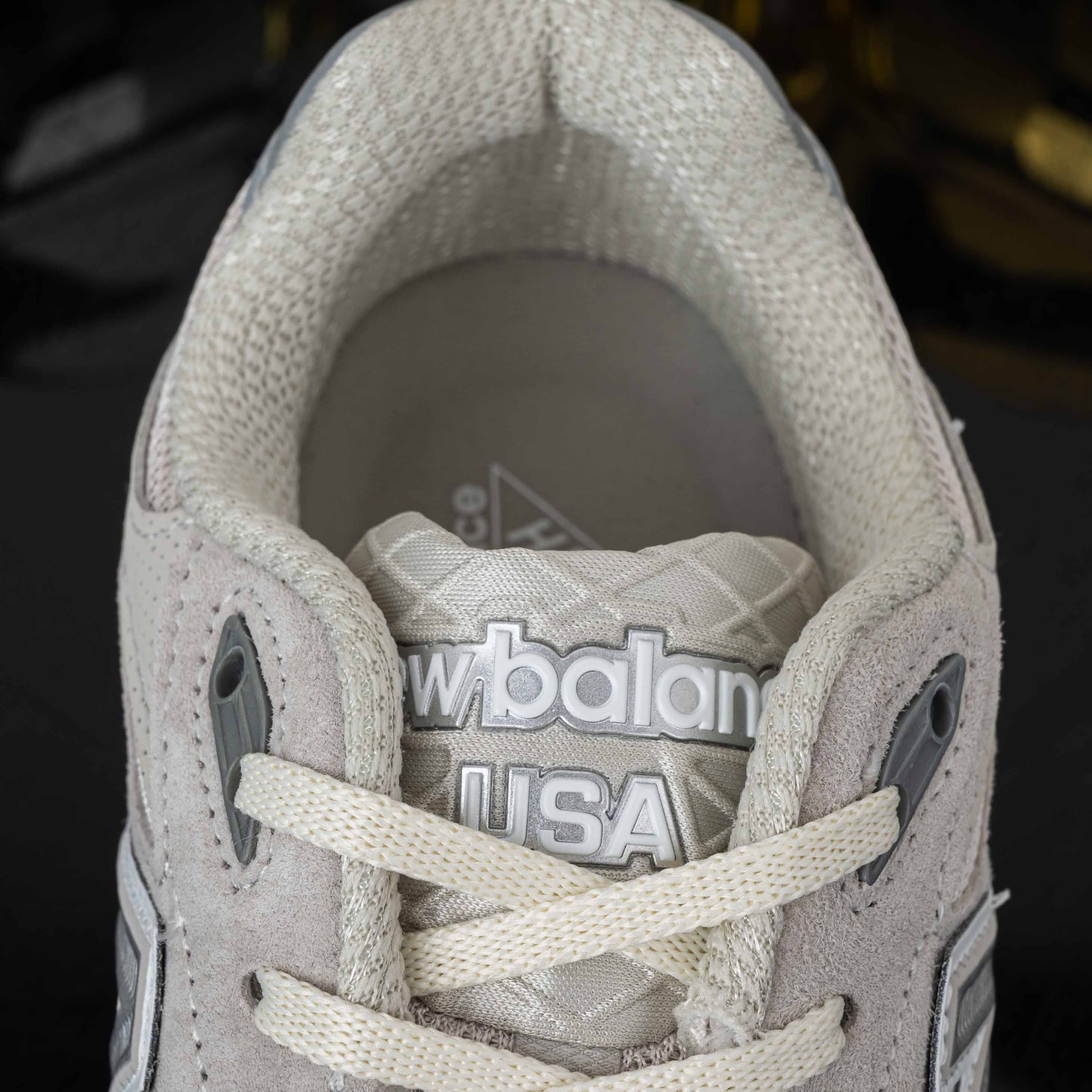 KITH x New Balance 990 V3 U990KT3