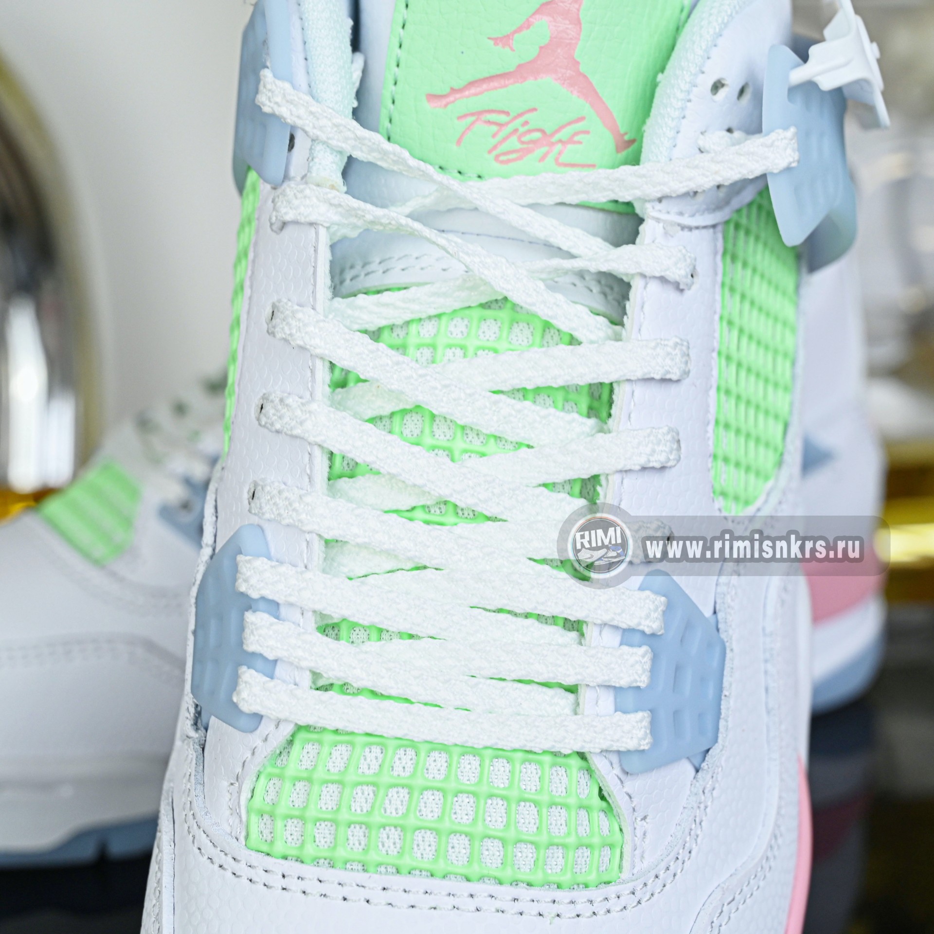 Air Jordan 4 Retro Valentine's Day  IB7068-100