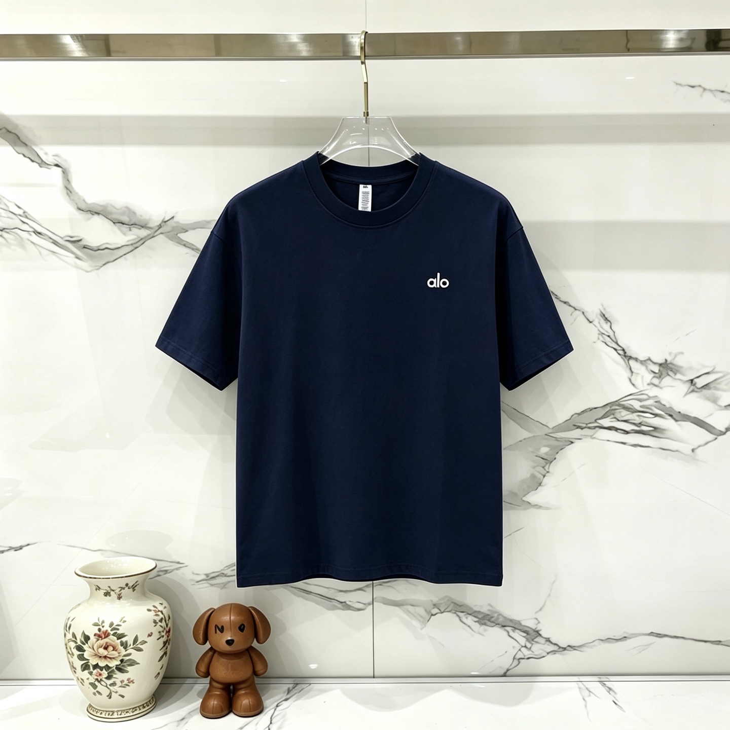 111_Alo T-shirt