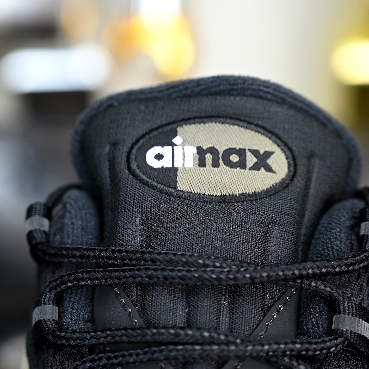 Nike Air Max 95 x Undefeated Black Olive IB4523-200
