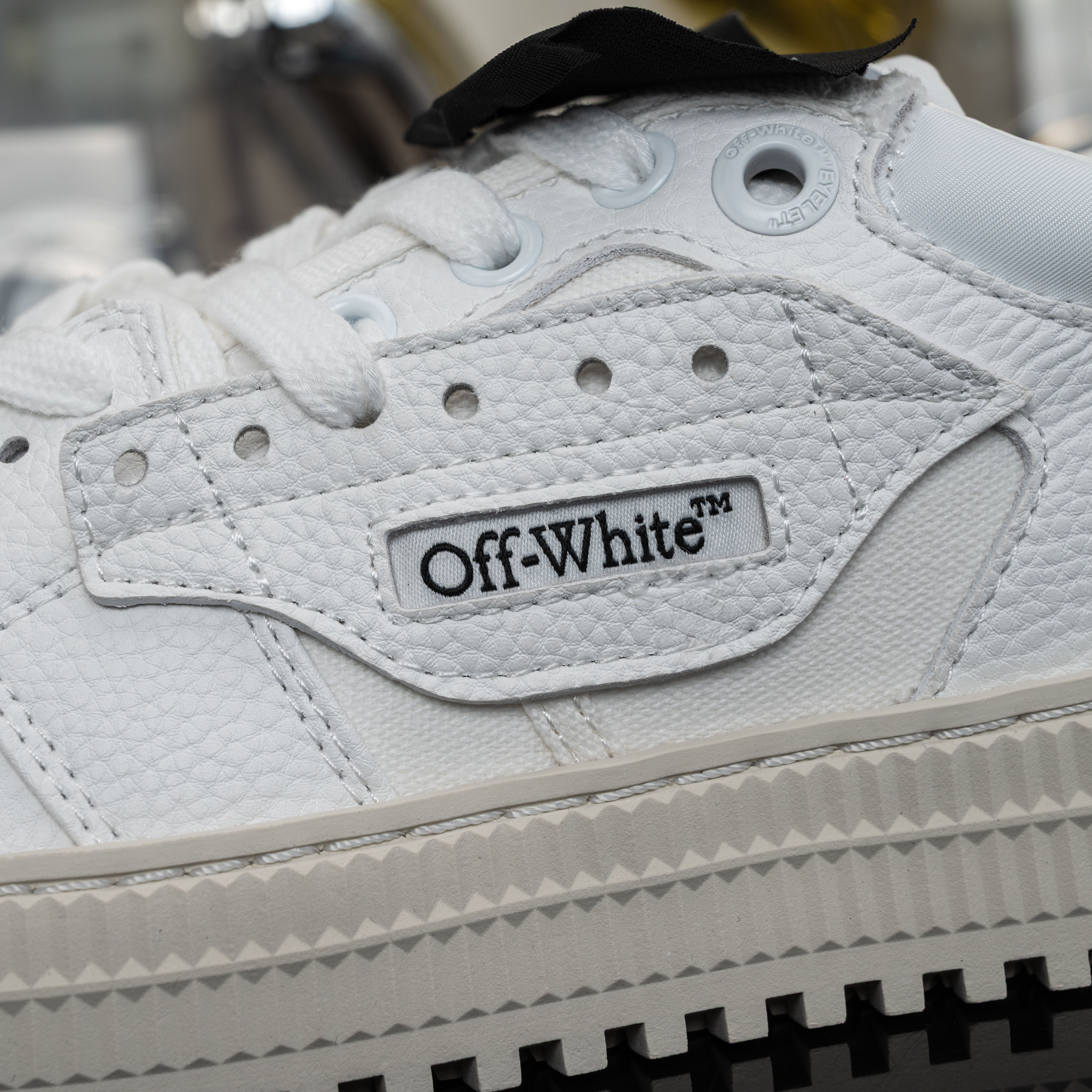 OFF-WHITE OUT OF OFFICE OMIA29KC99LEA0010110