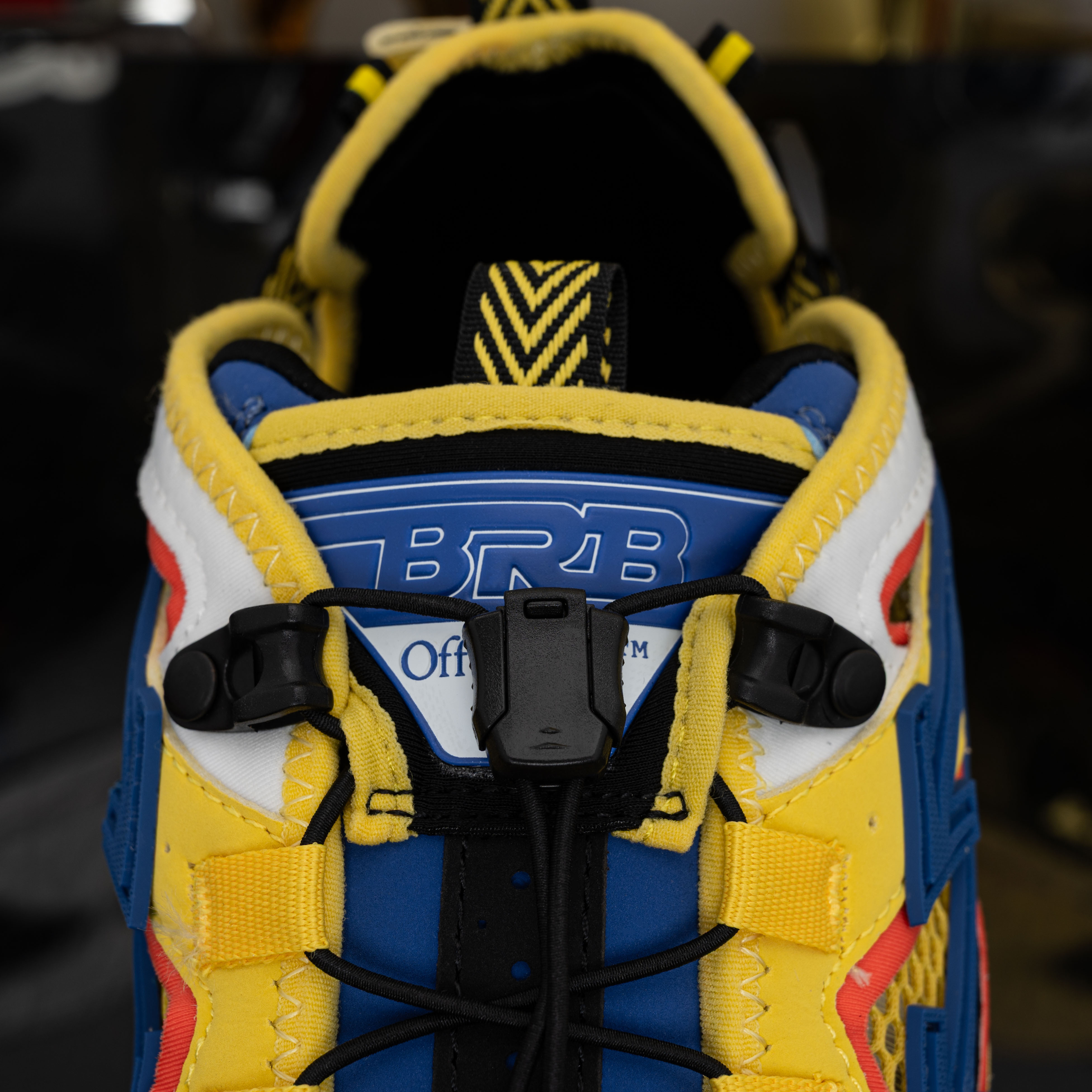 OFF-WHITE Be Right Back Yellow OMIA29SS26FAB0011884
