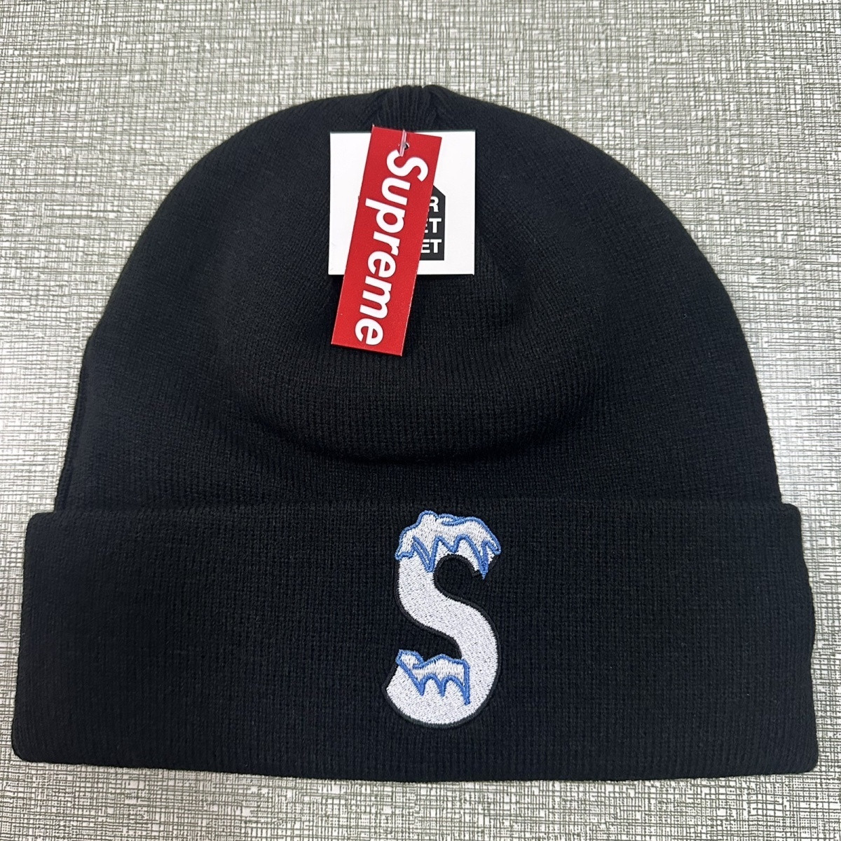 116_Supreme Beanie