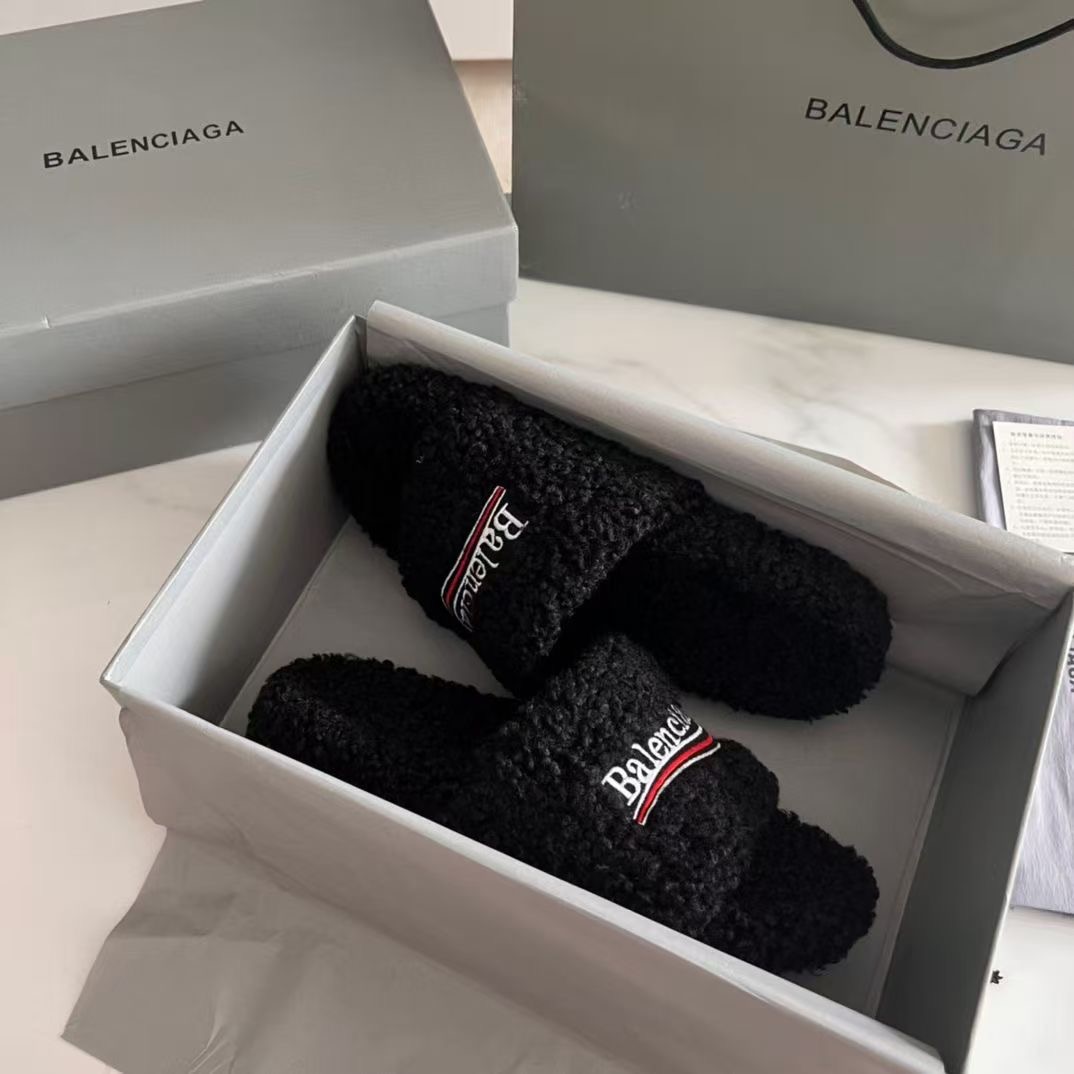 Balenciaga  Furry