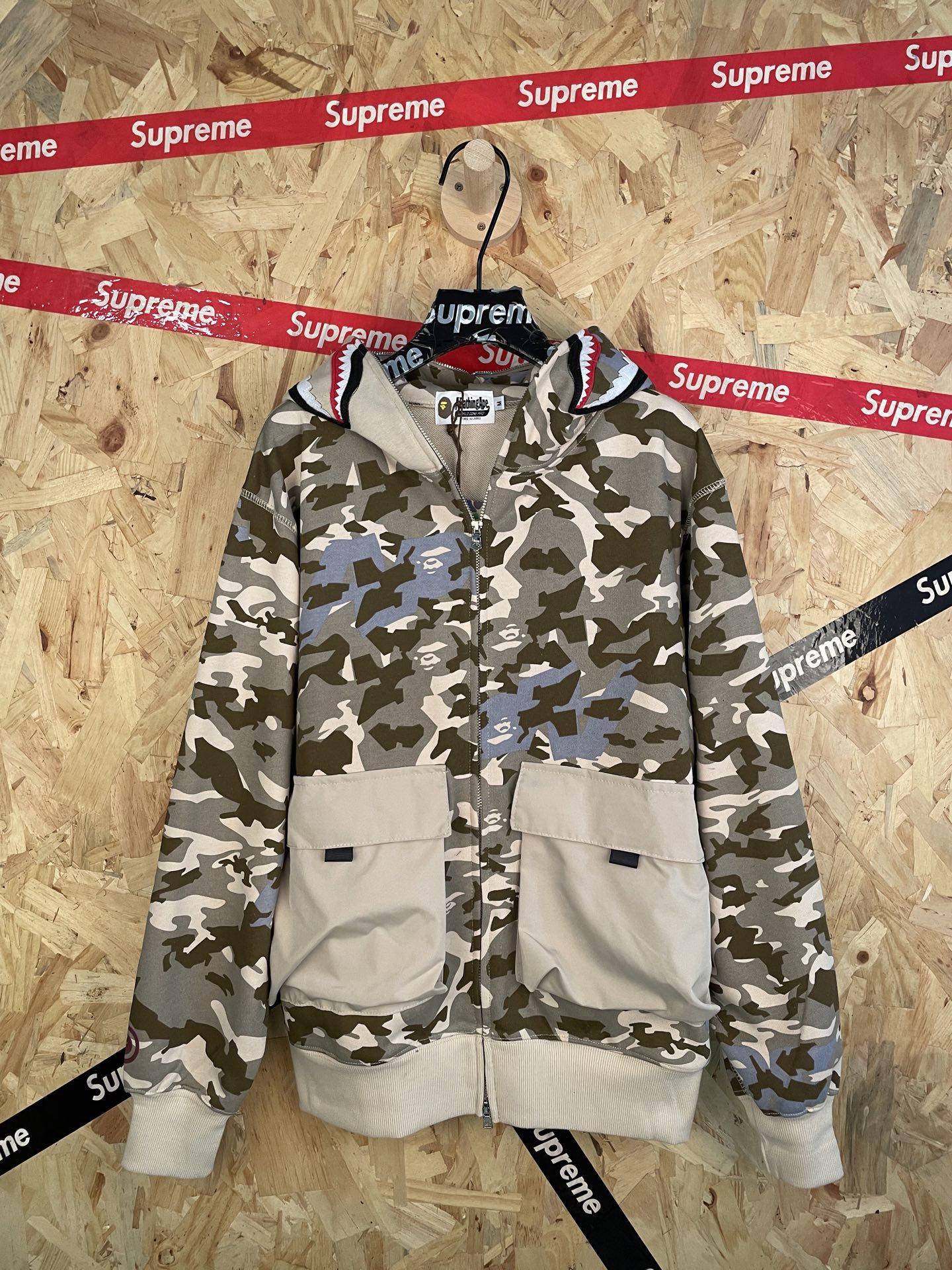 76_Bape Hoodie
