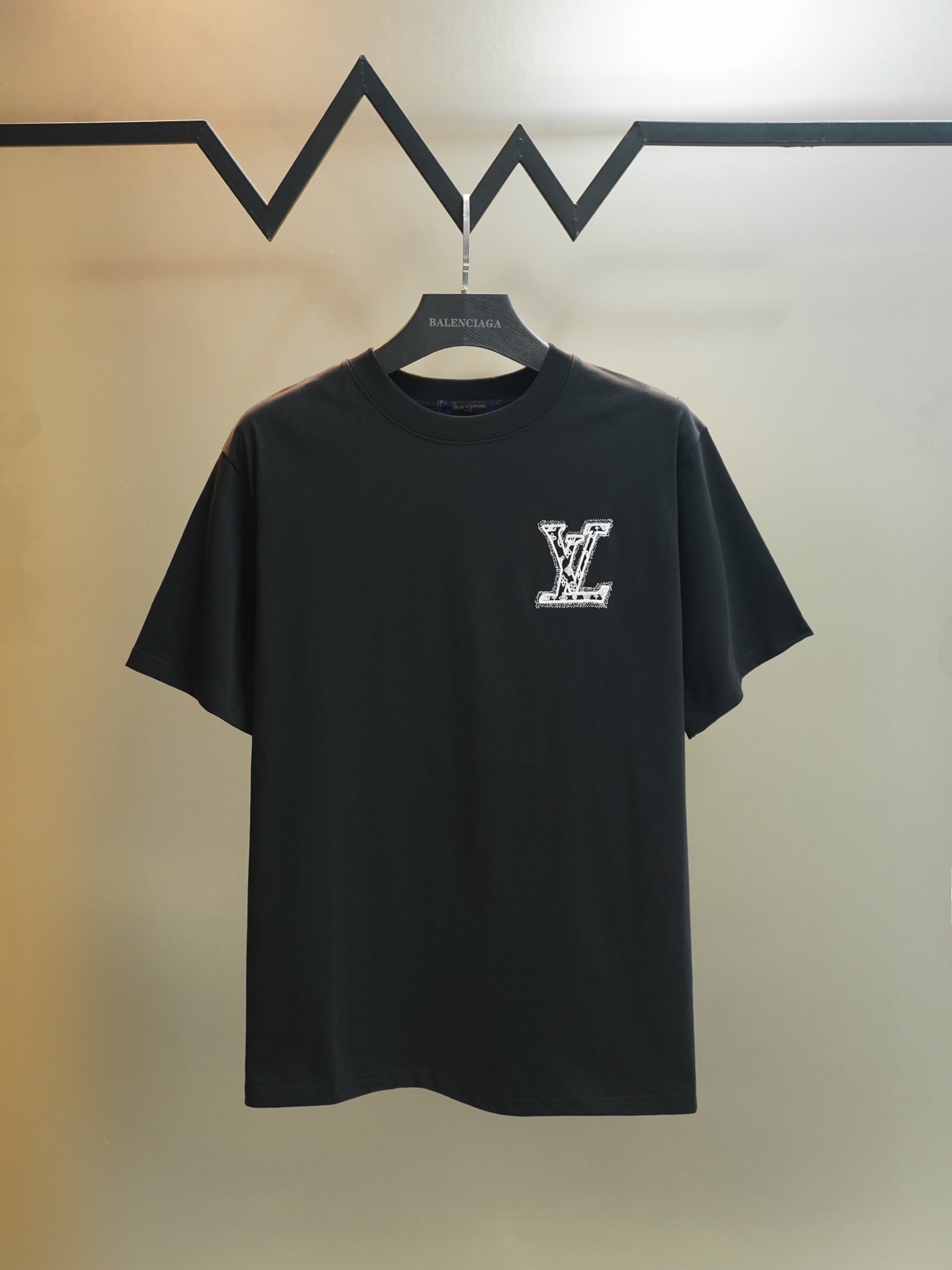 76_Louis Vuitton T-shirt