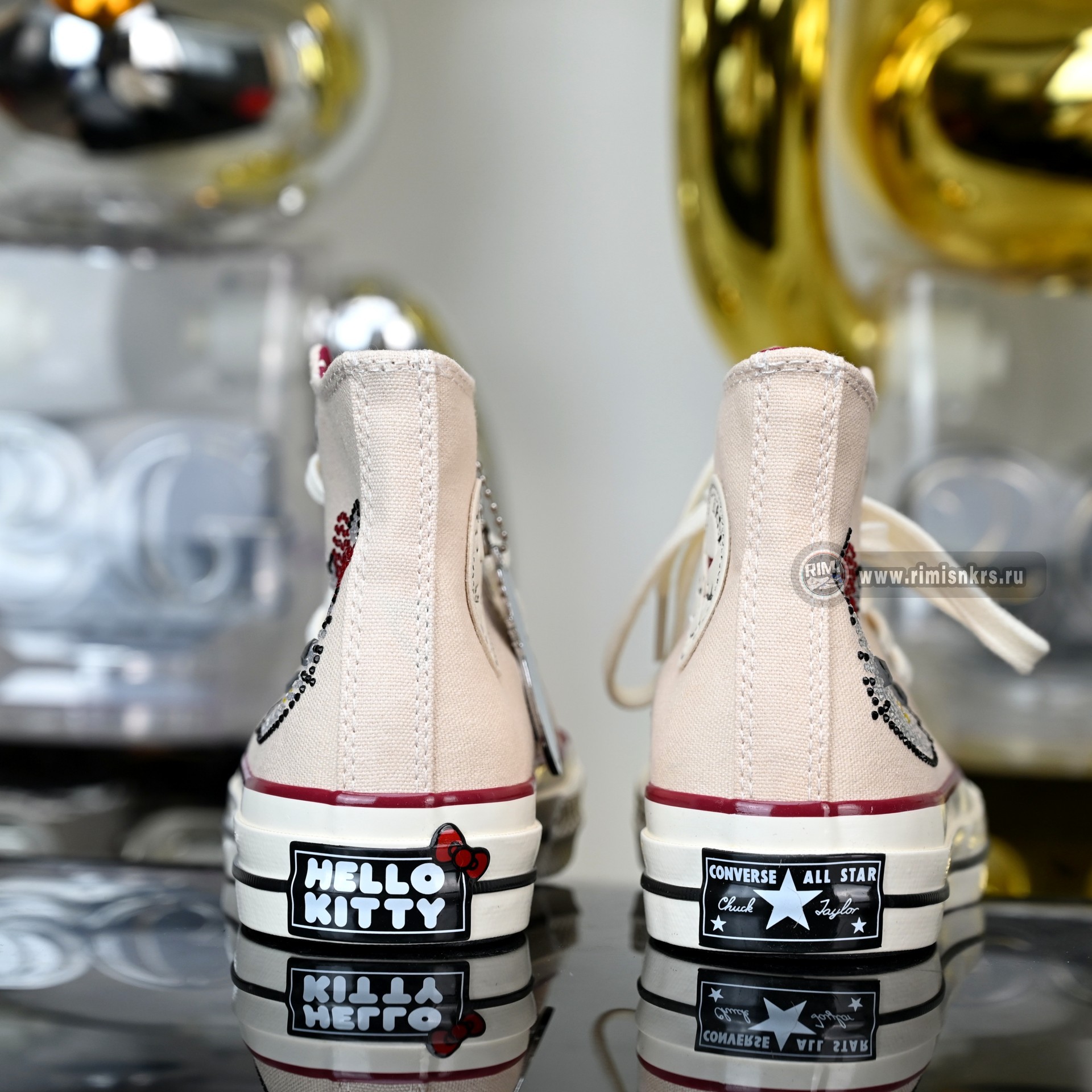 Converse xHello Kitty x Swarovski Chuck 70  A17695C