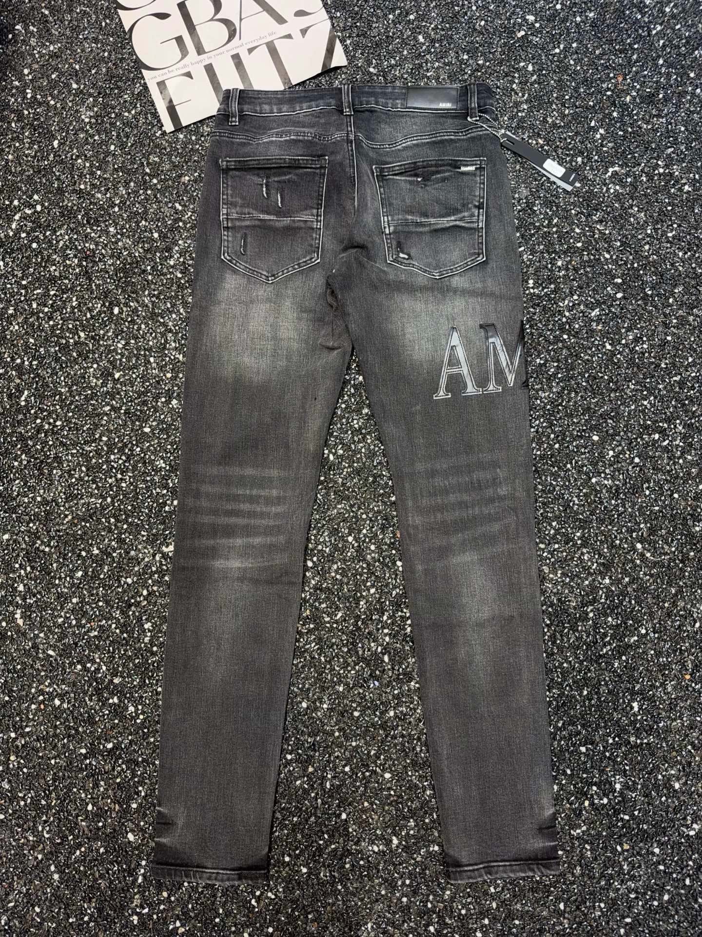 64_Amiri Jeans
