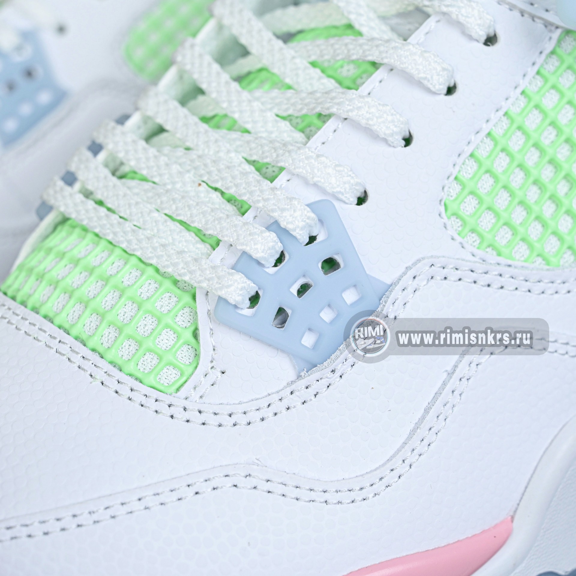 Air Jordan 4 Retro Valentine's Day  IB7068-100