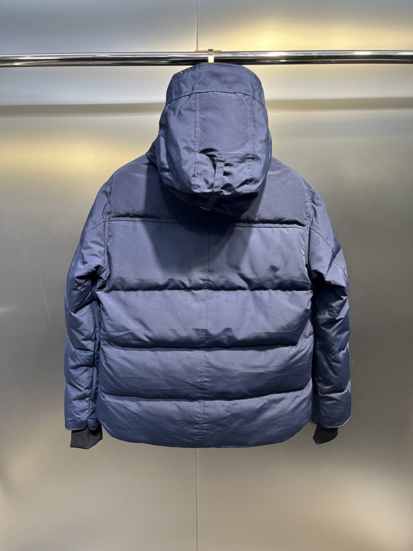 30_Canada Goose Down Jacket