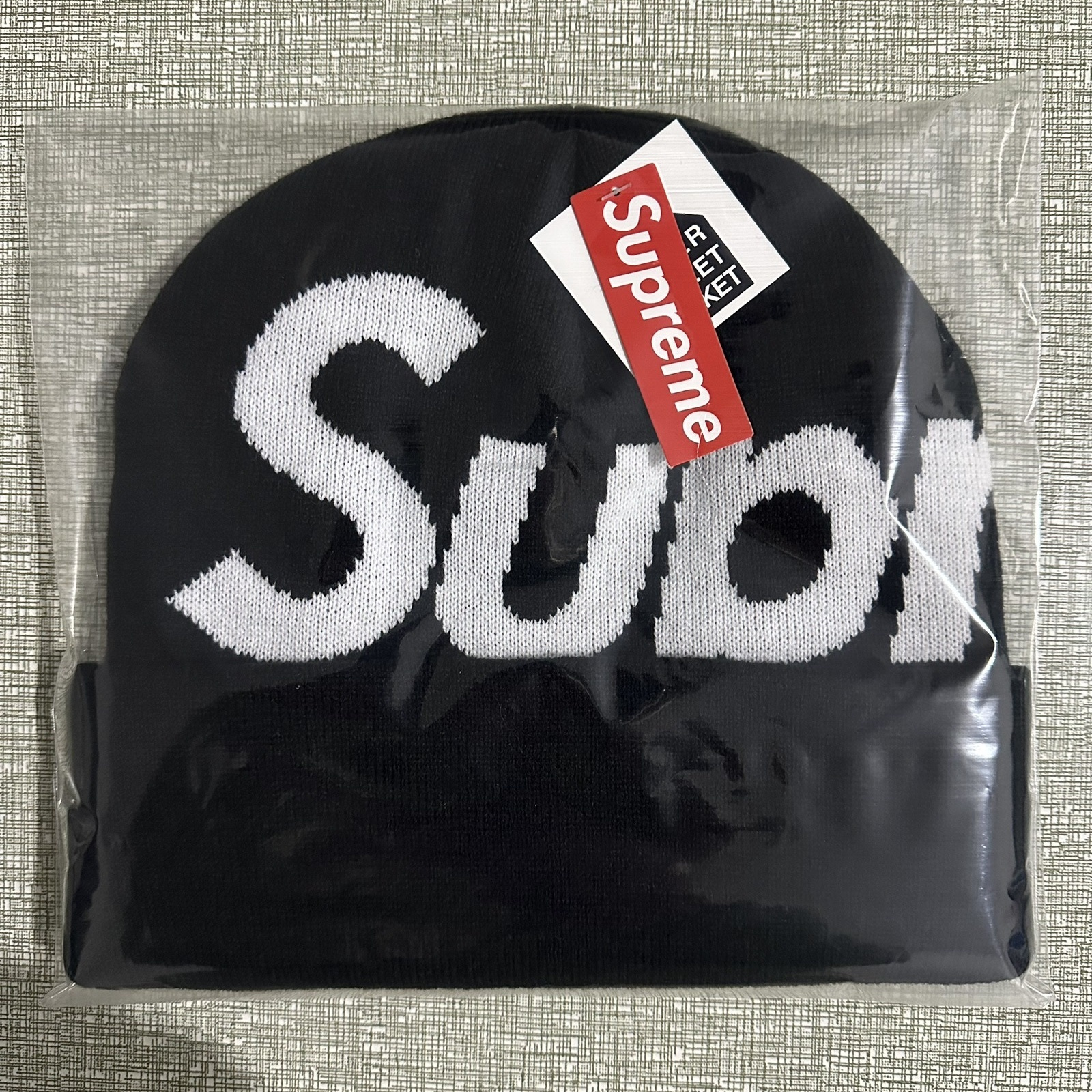 115_Supreme Beanie