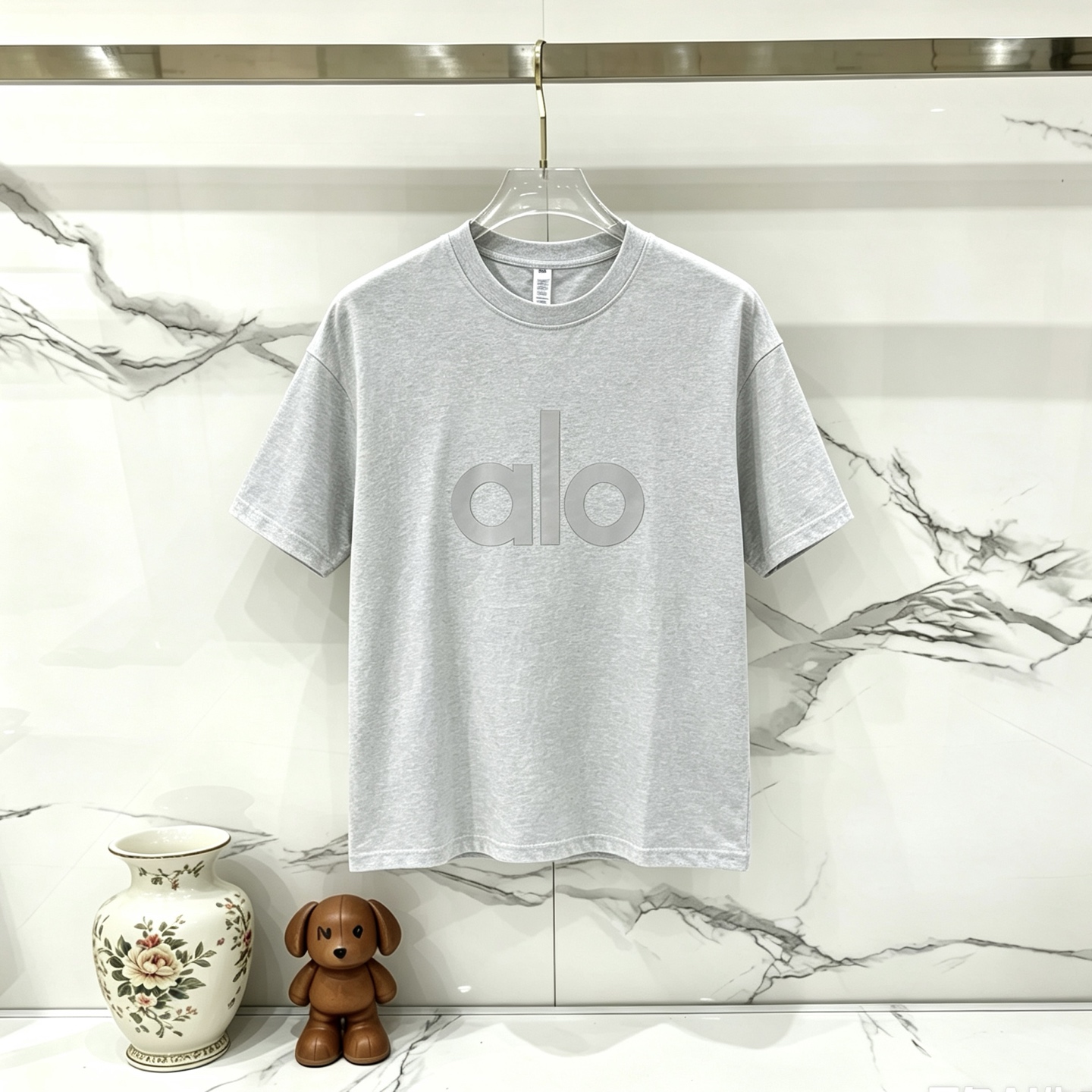 90_Alo T-shirt