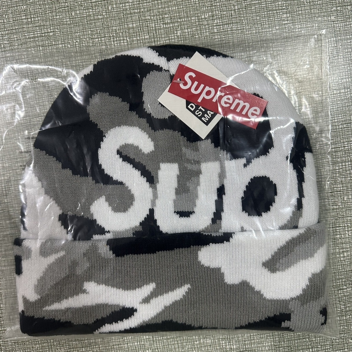 115_Supreme Beanie