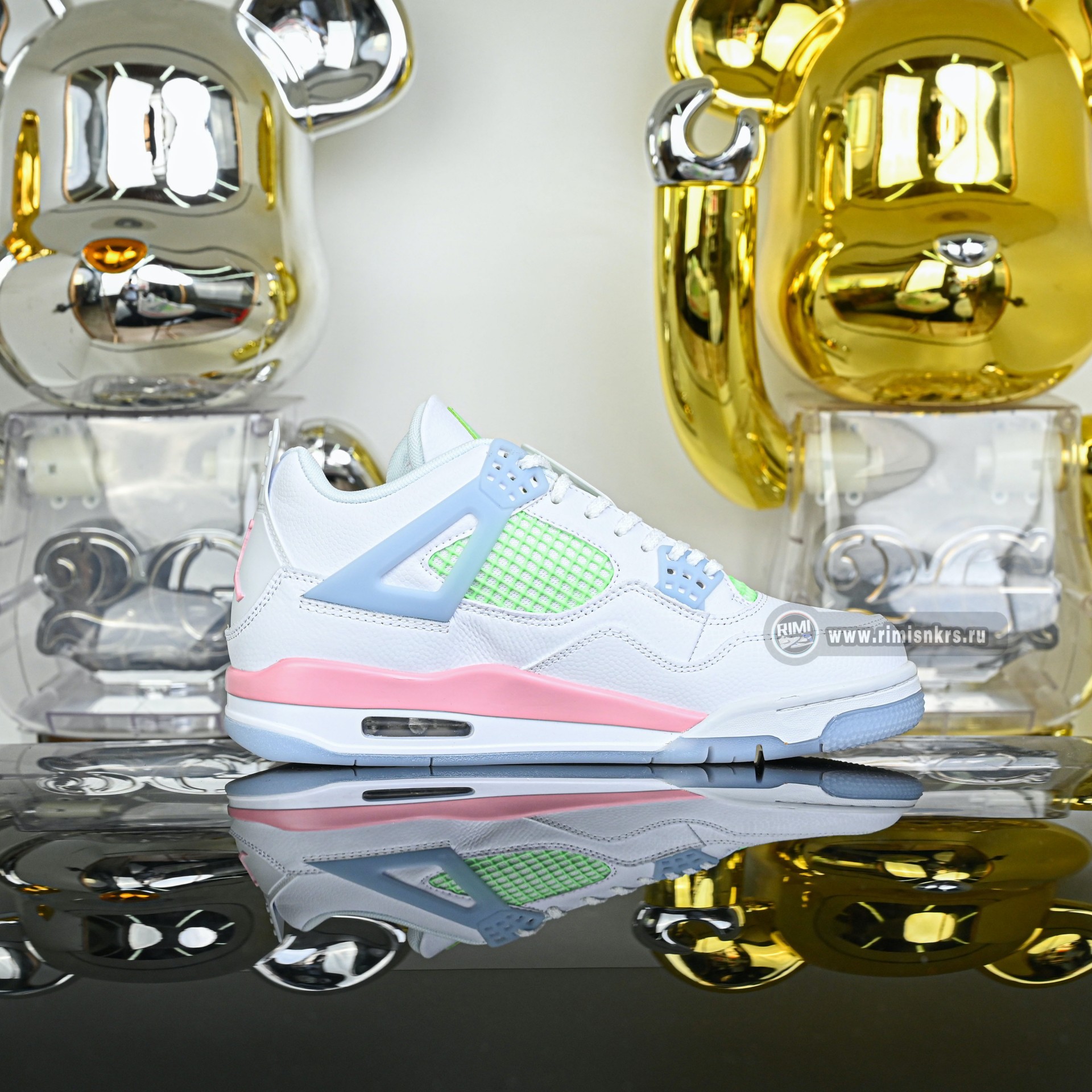 Air Jordan 4 Retro Valentine's Day  IB7068-100