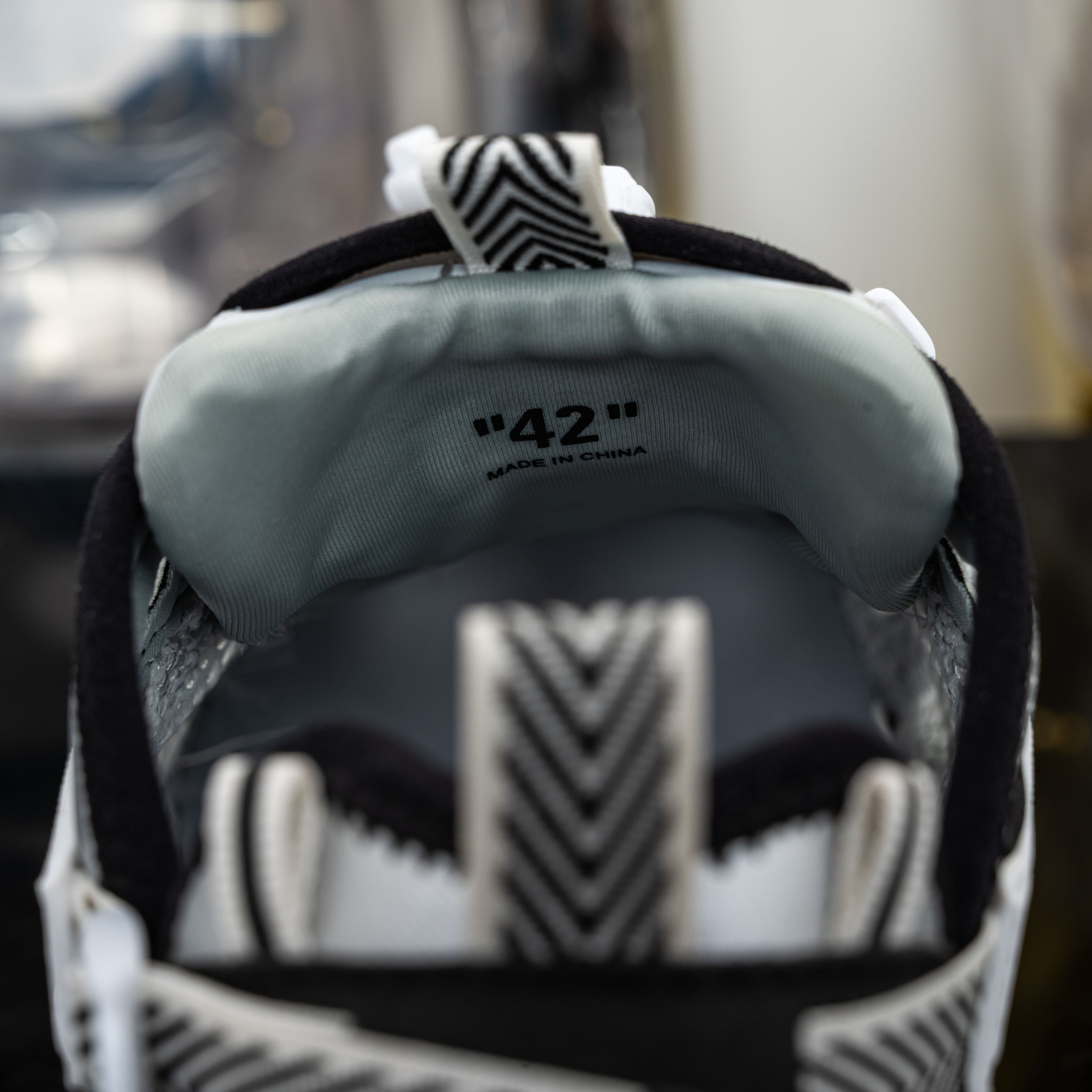Off-White Be Right Back OMIA29S22RBF0027210