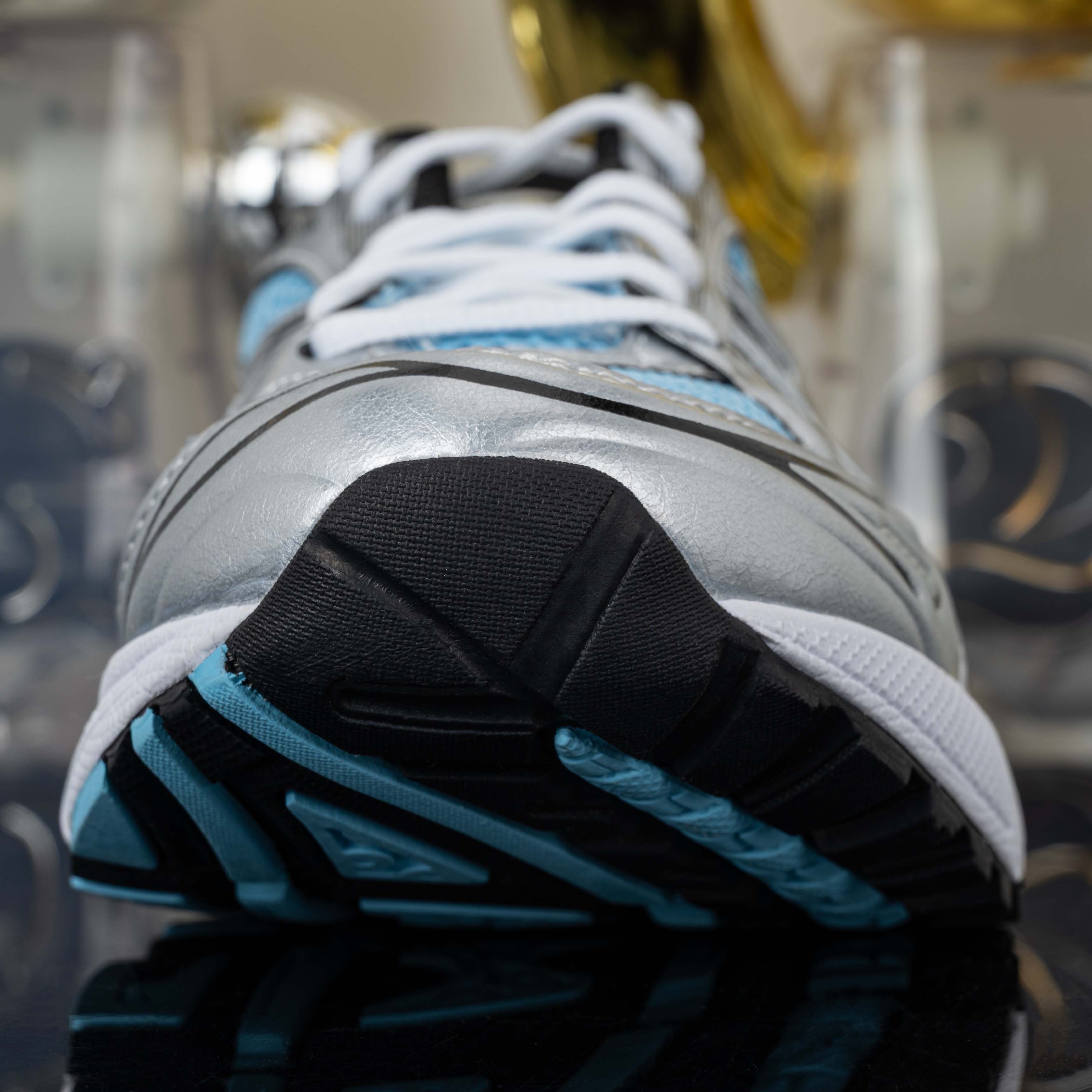 ASICS GEL-KAYANO 14  1203A537-400