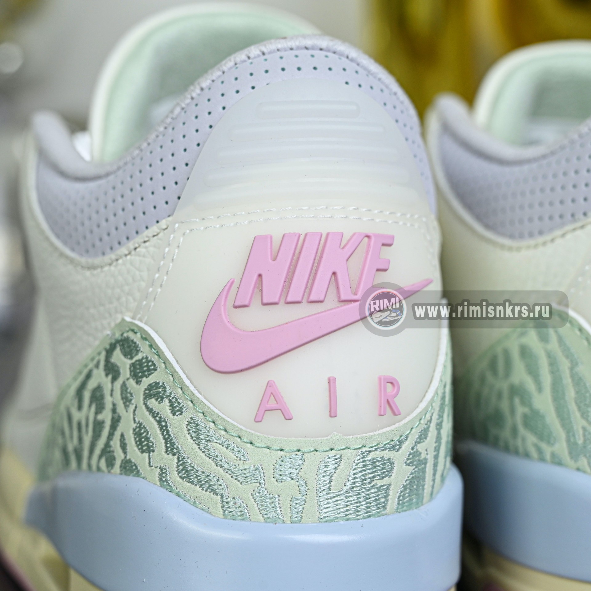 Air Jordan 3 Retro