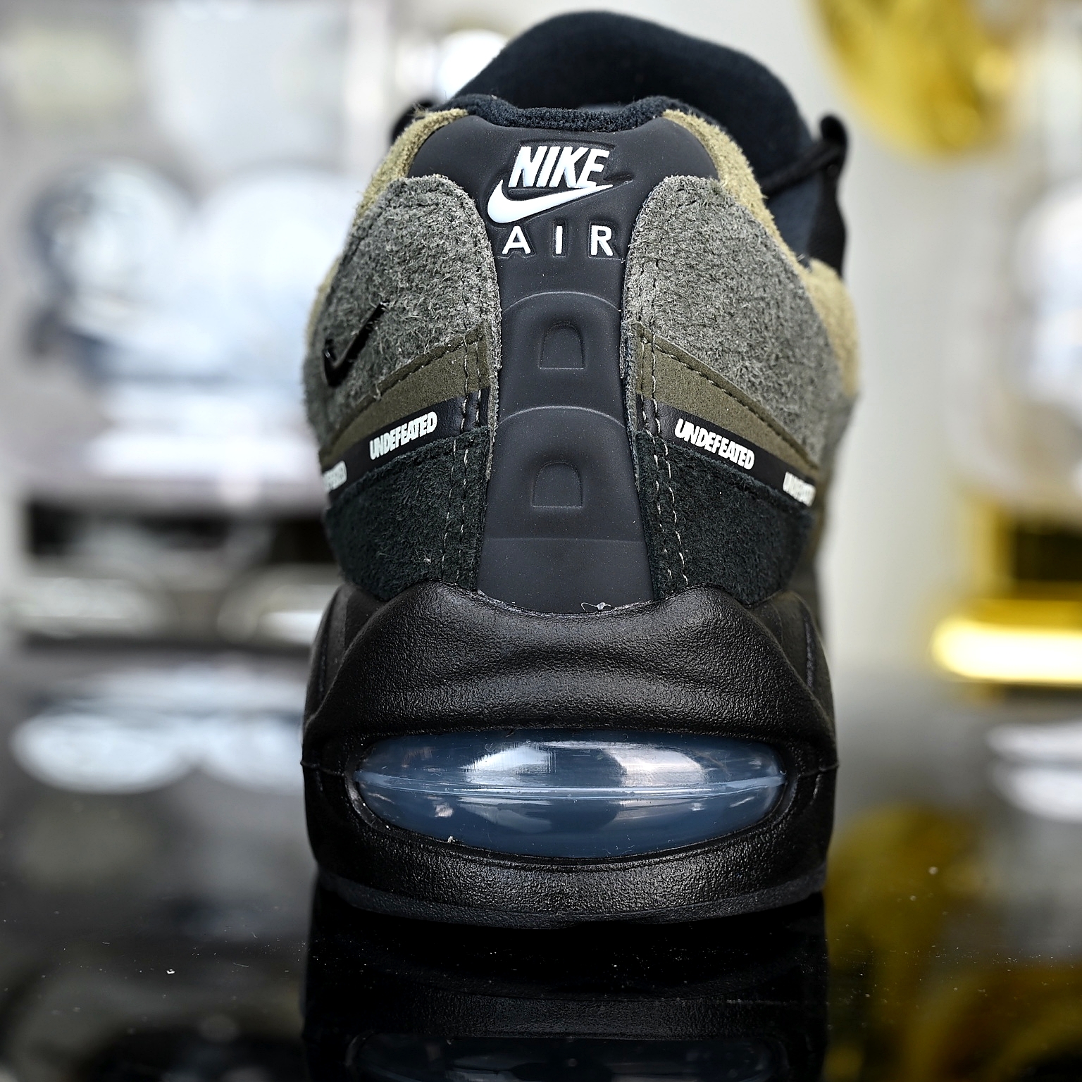 Nike Air Max 95 x Undefeated Black Olive IB4523-200
