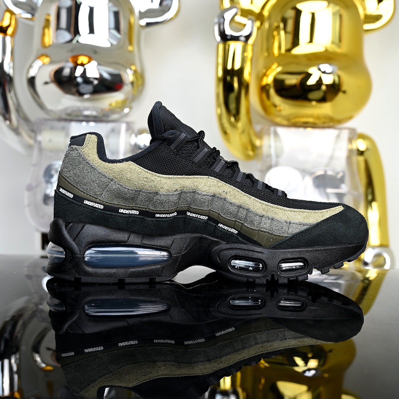 Nike Air Max 95 x Undefeated Black Olive IB4523-200