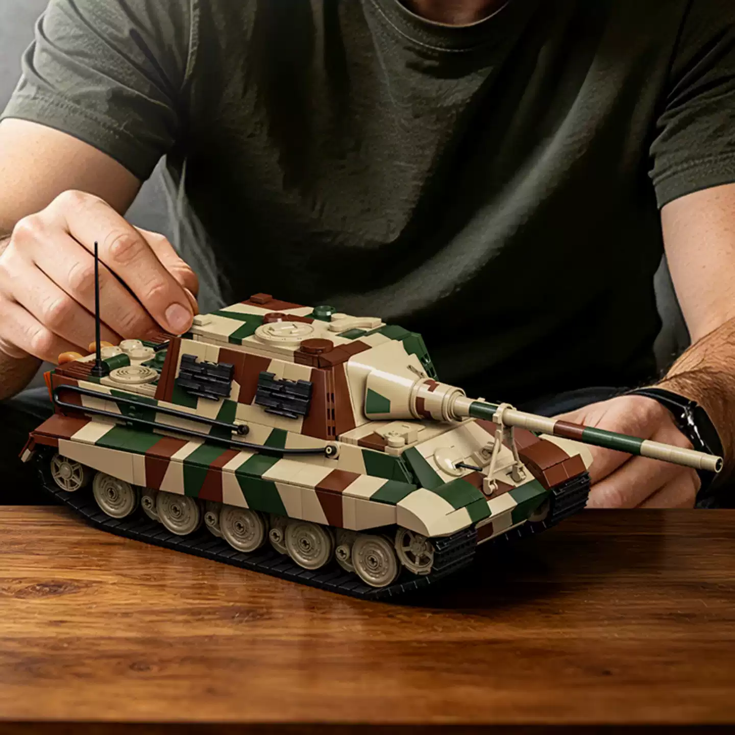 12GO 97060 JAGDTIGER Tank destroyer - YWOBB
