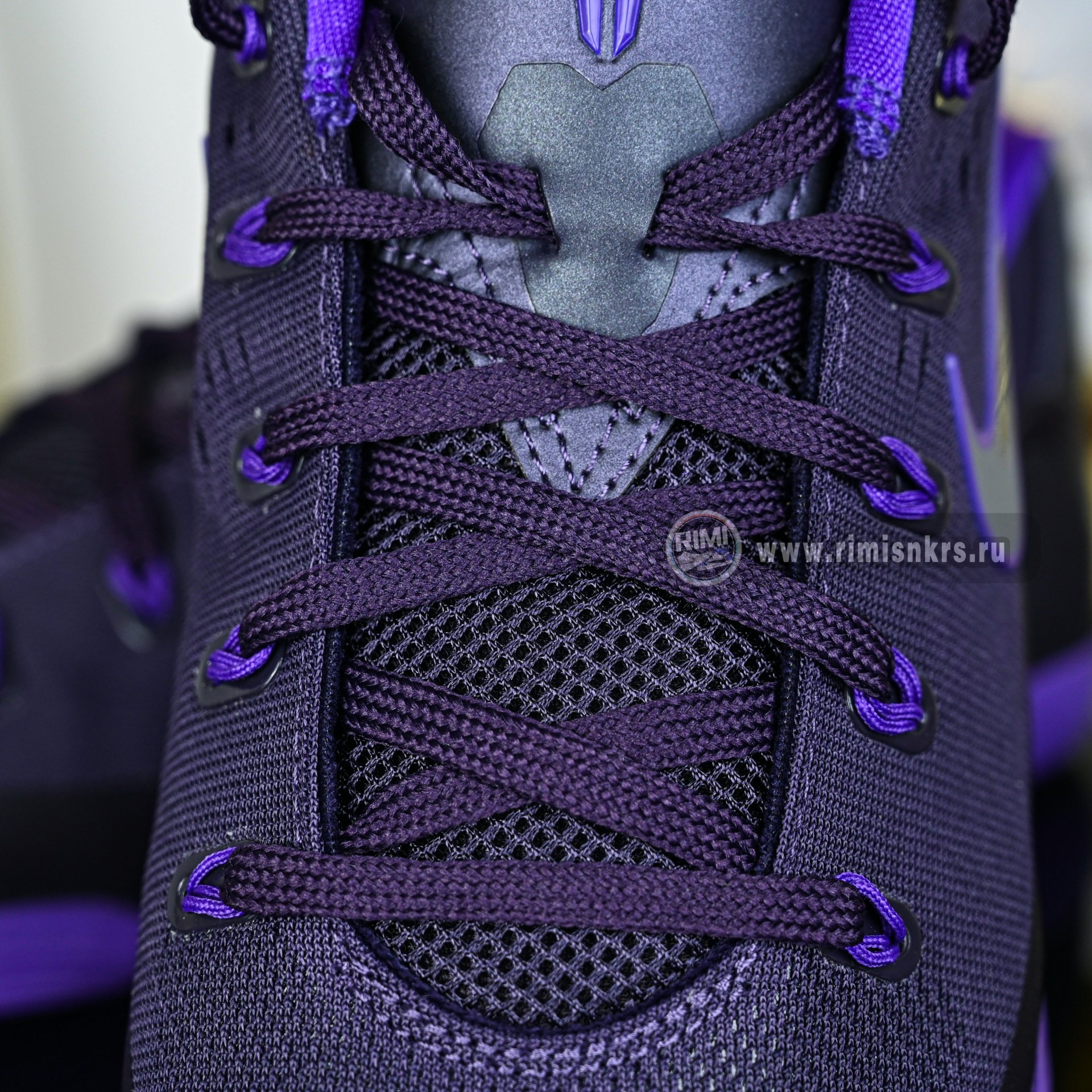Nike Kobe 9 Elite Low EM Protro