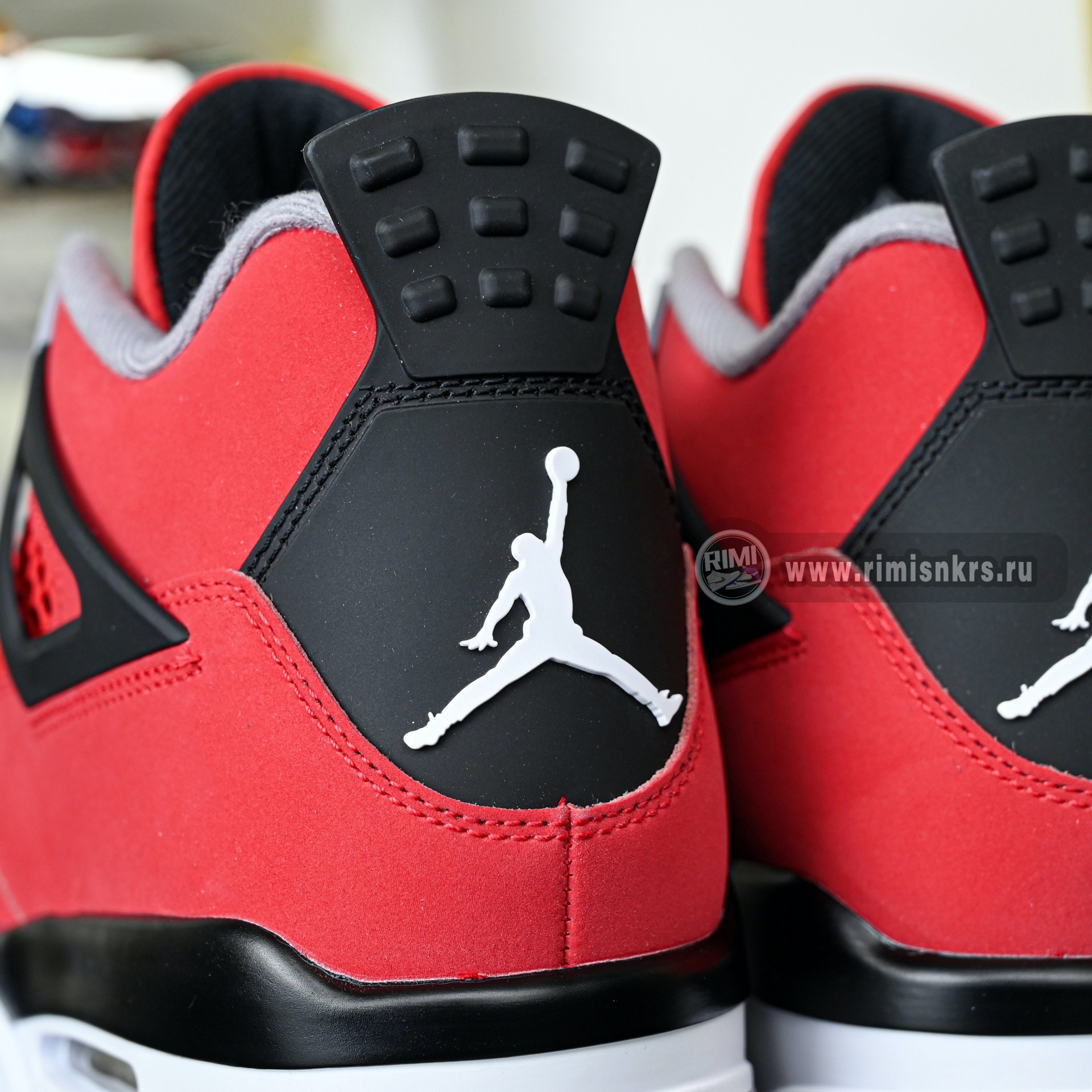 Air Jordan 4 