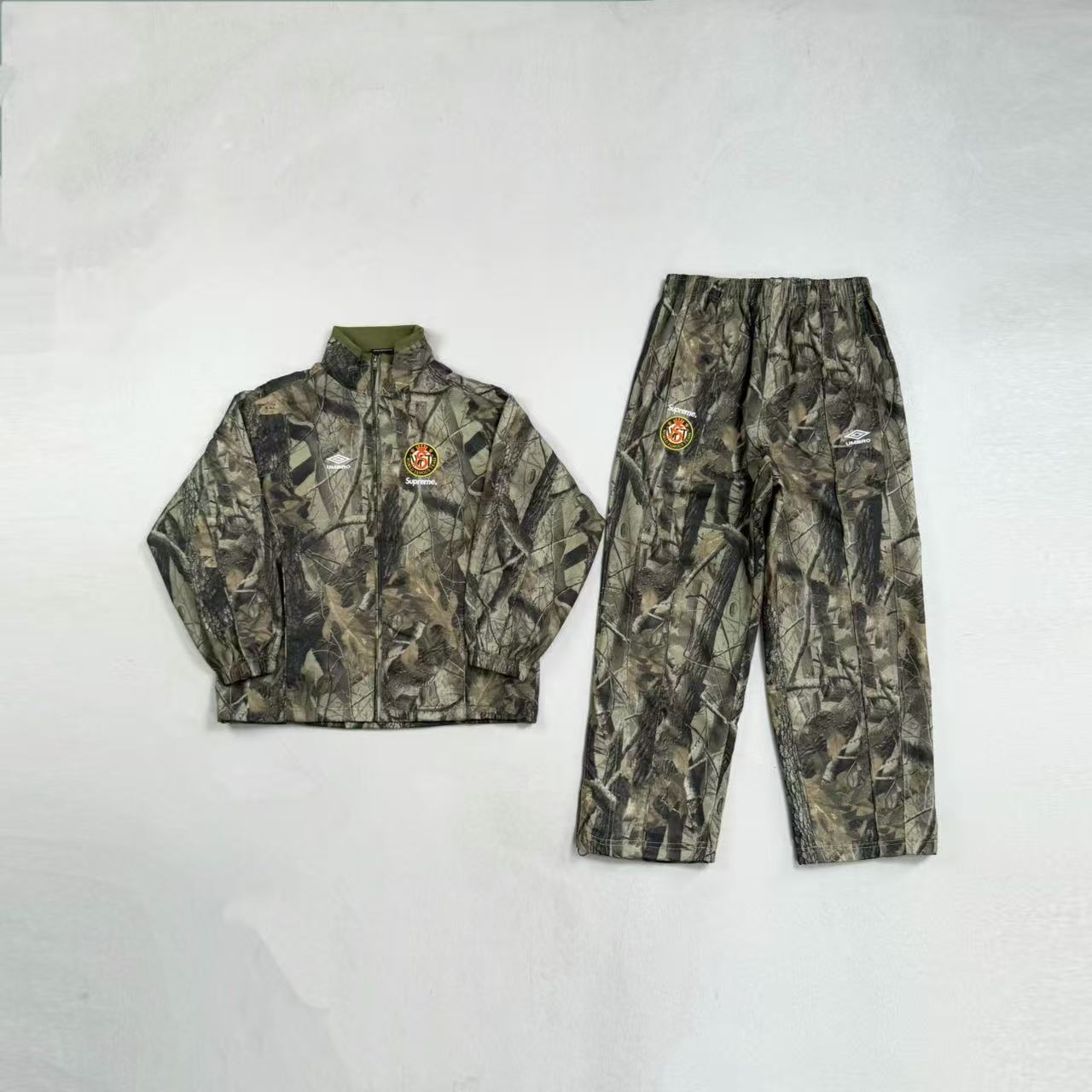101_[1:1 quality] Supreme Tracksuit