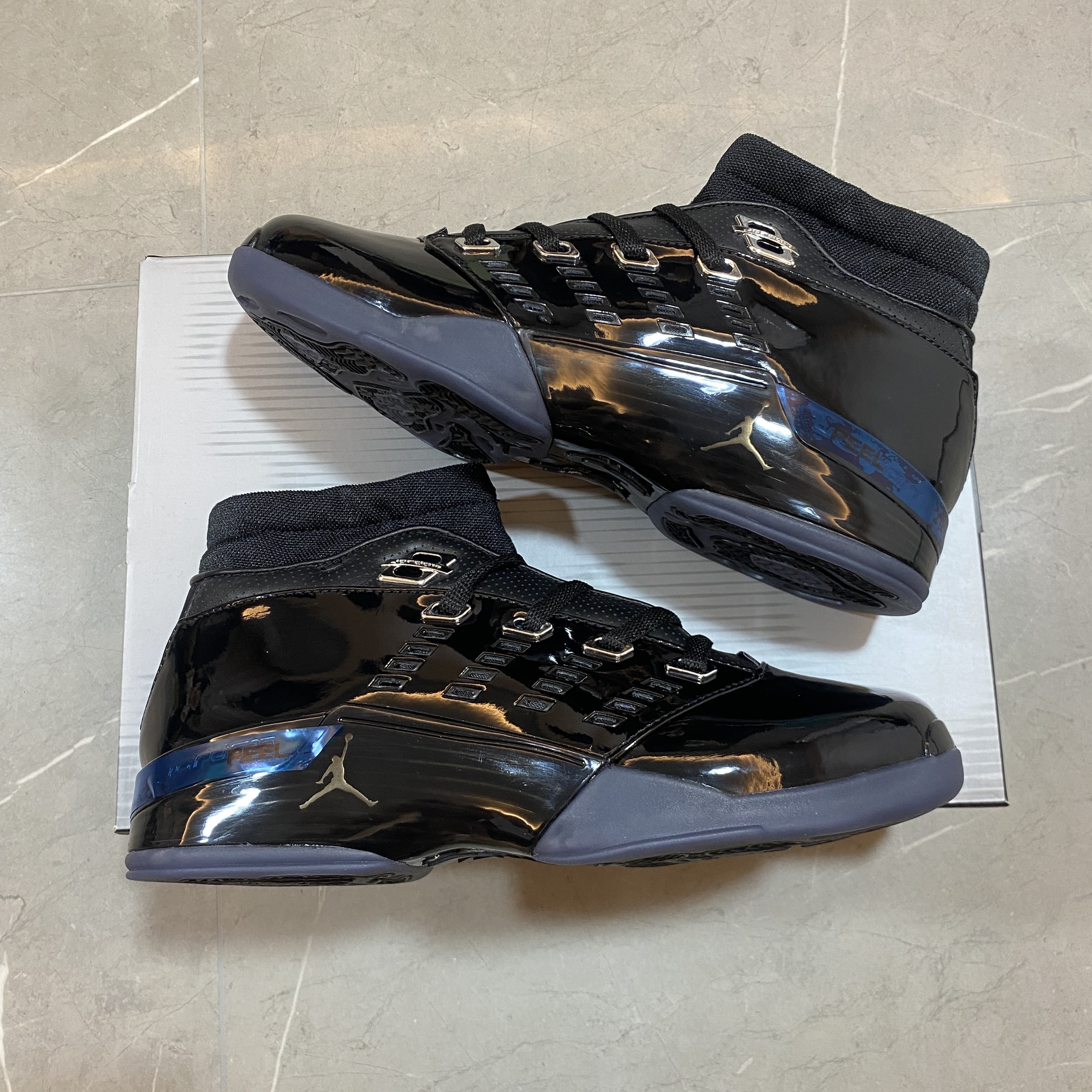 Air Jordan 17 OG Black Patent IV7640-001