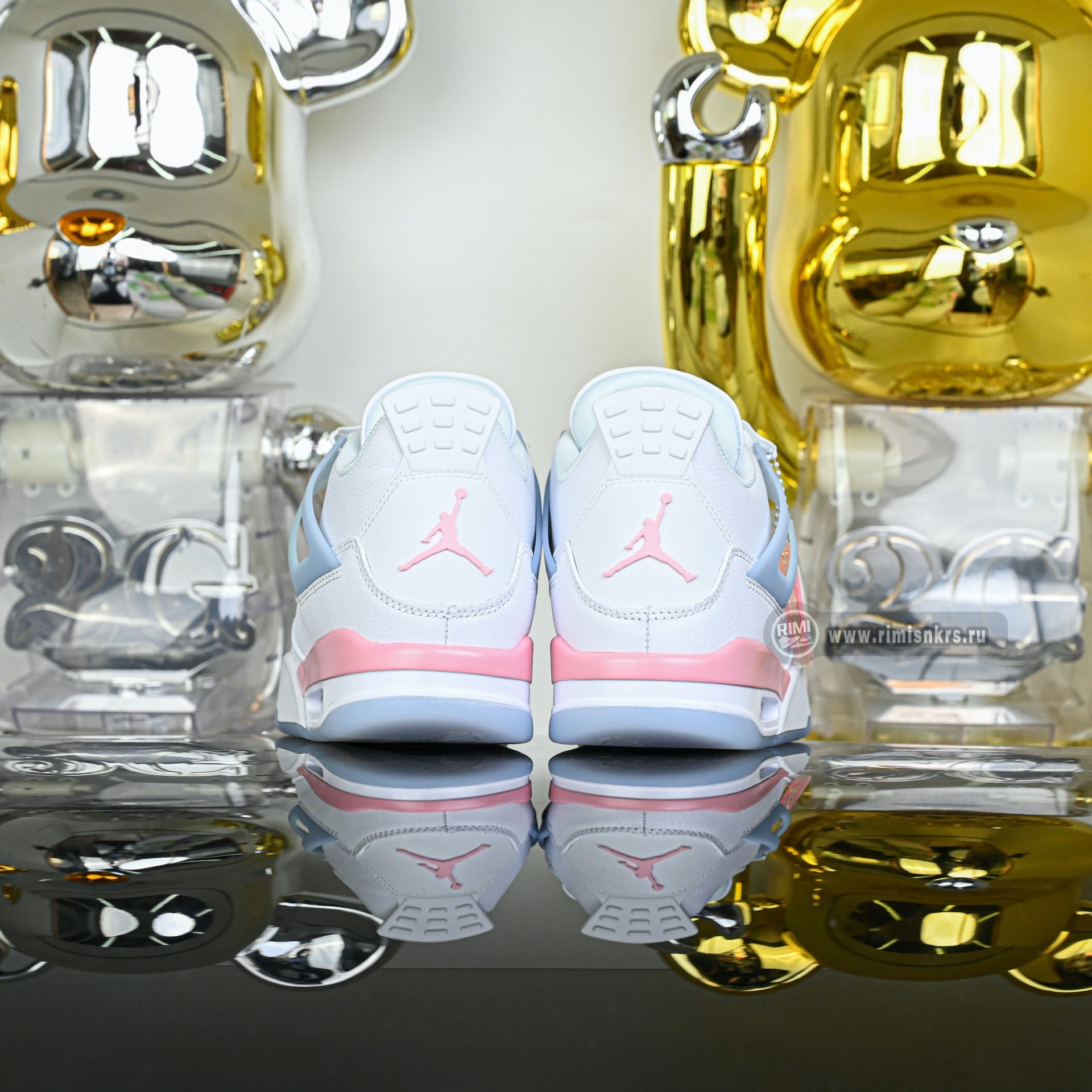 Air Jordan 4 Retro Valentine's Day  IB7068-100