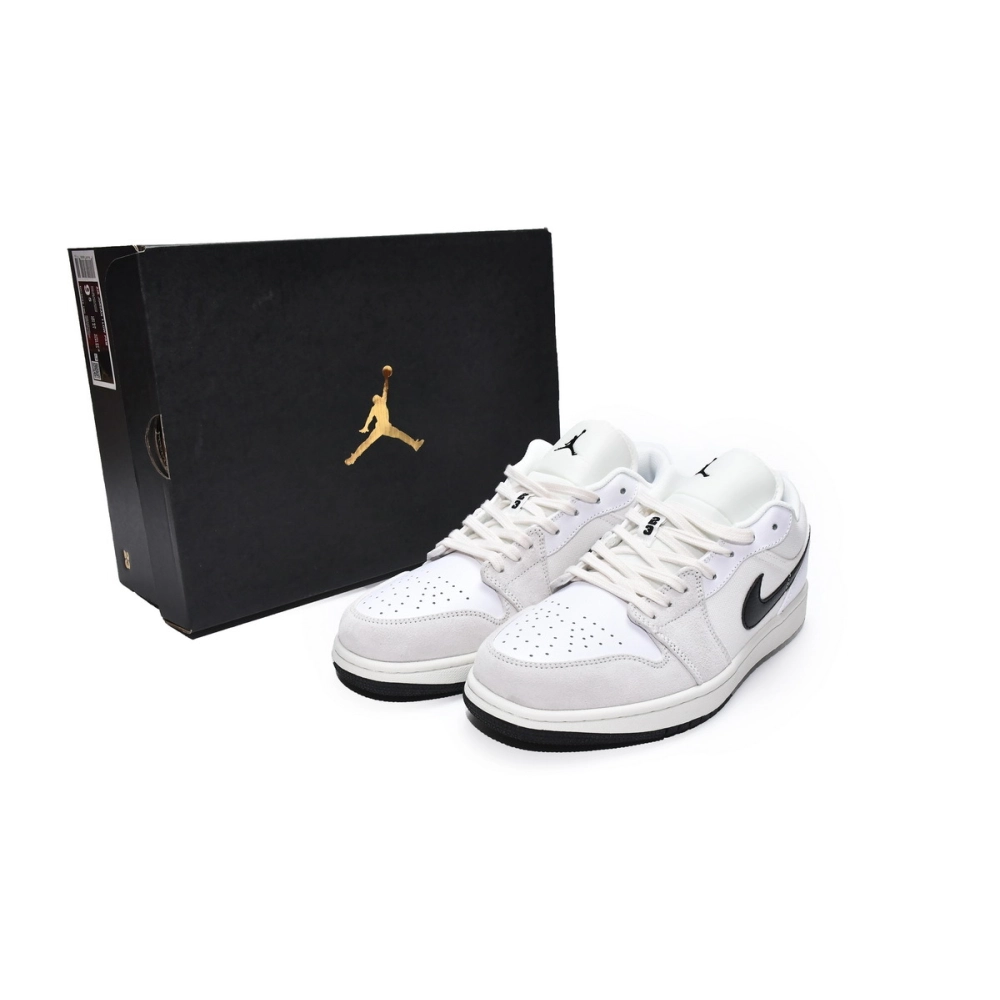 23_Air Jordan 1 Low Shoes