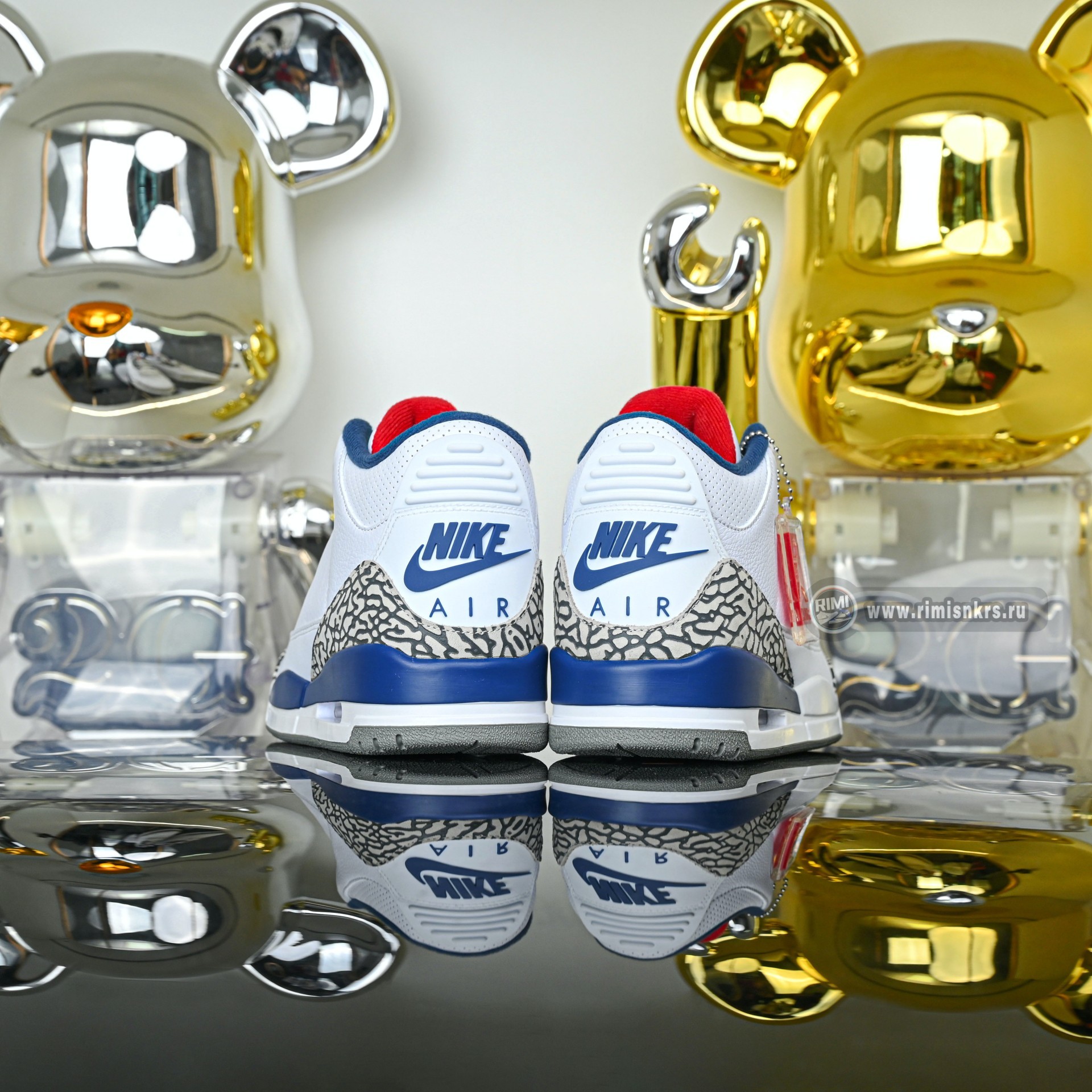 Air Jordan 3 True Blue