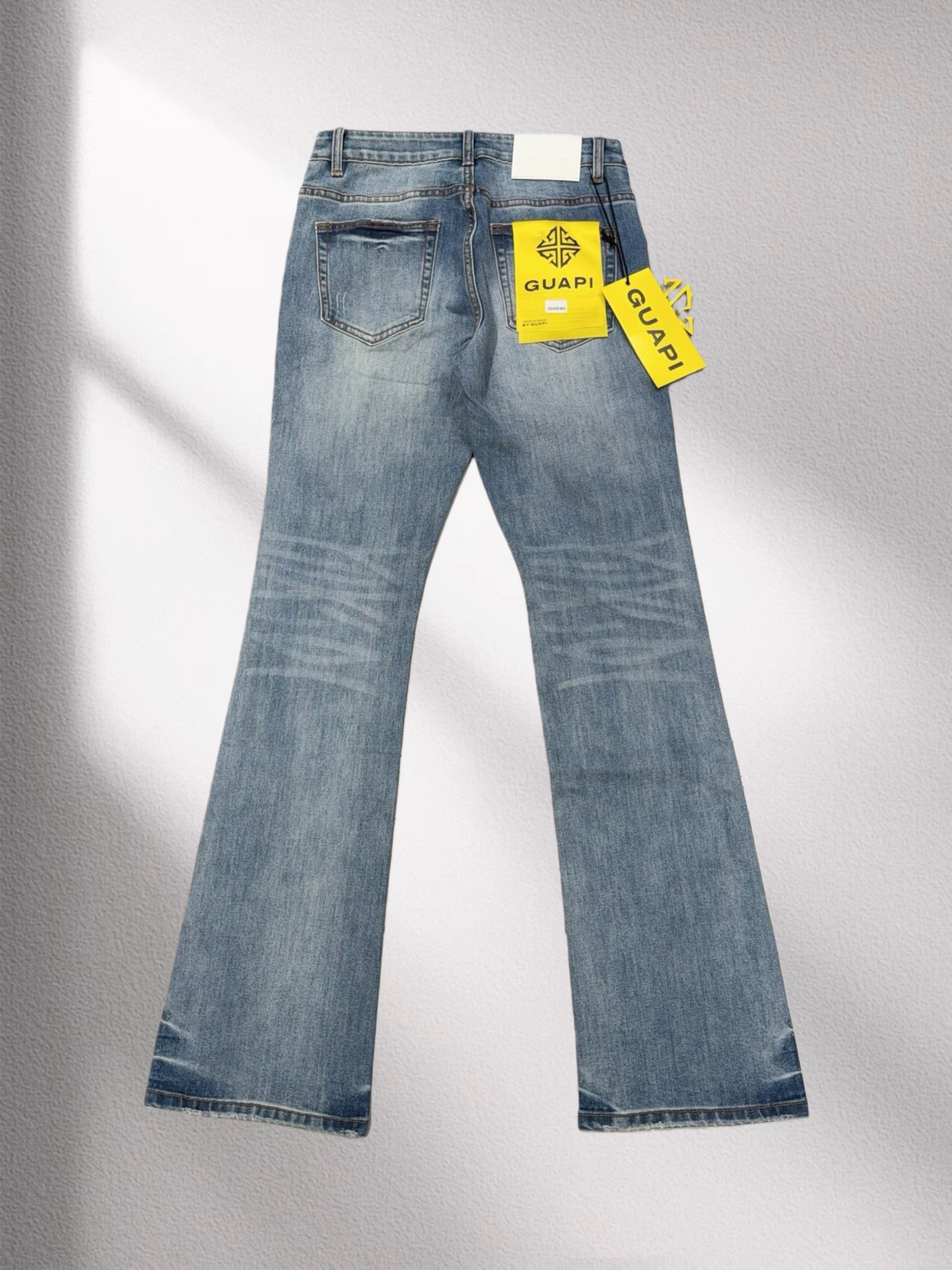 109_Guapi  Jeans