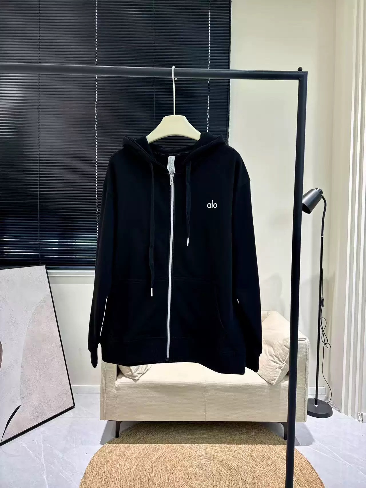 84_Alo Hoodie