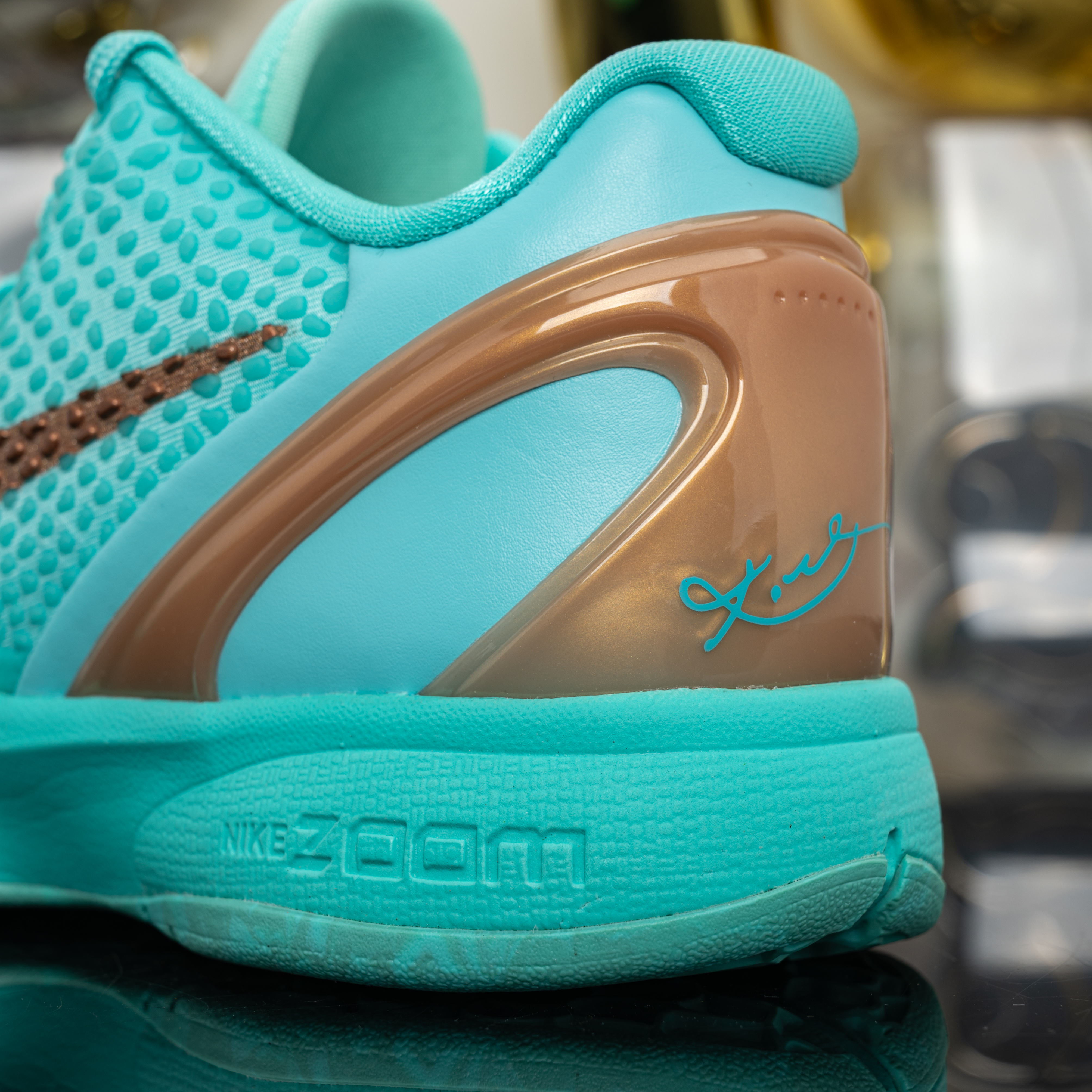 Jalen Brunson x Nike Zoom Kobe 6 Protro Statue of Liberty PE  IQ5774-300