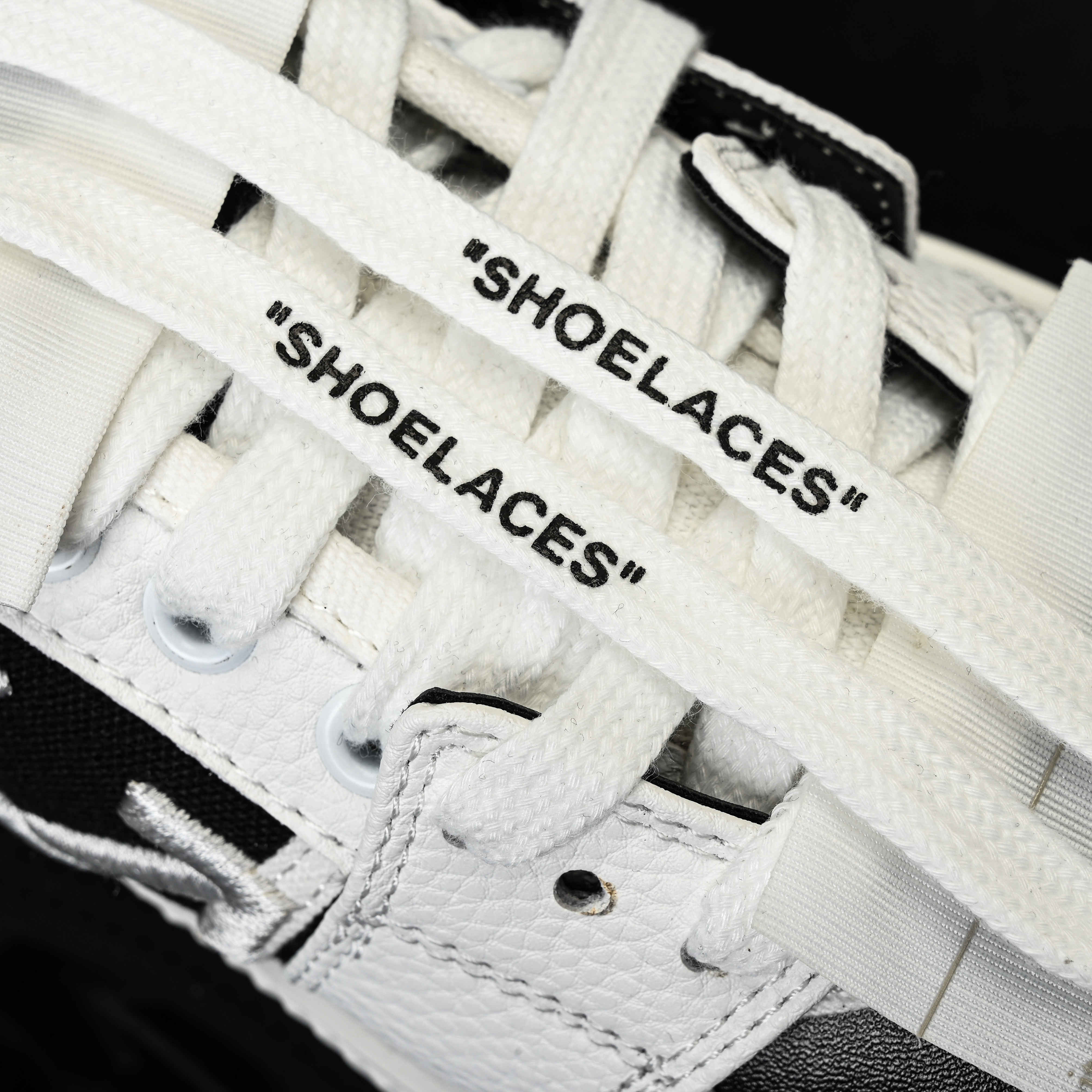 OFF-WHITE OUT OF OFFICE OMIA29CK99LEA0020110