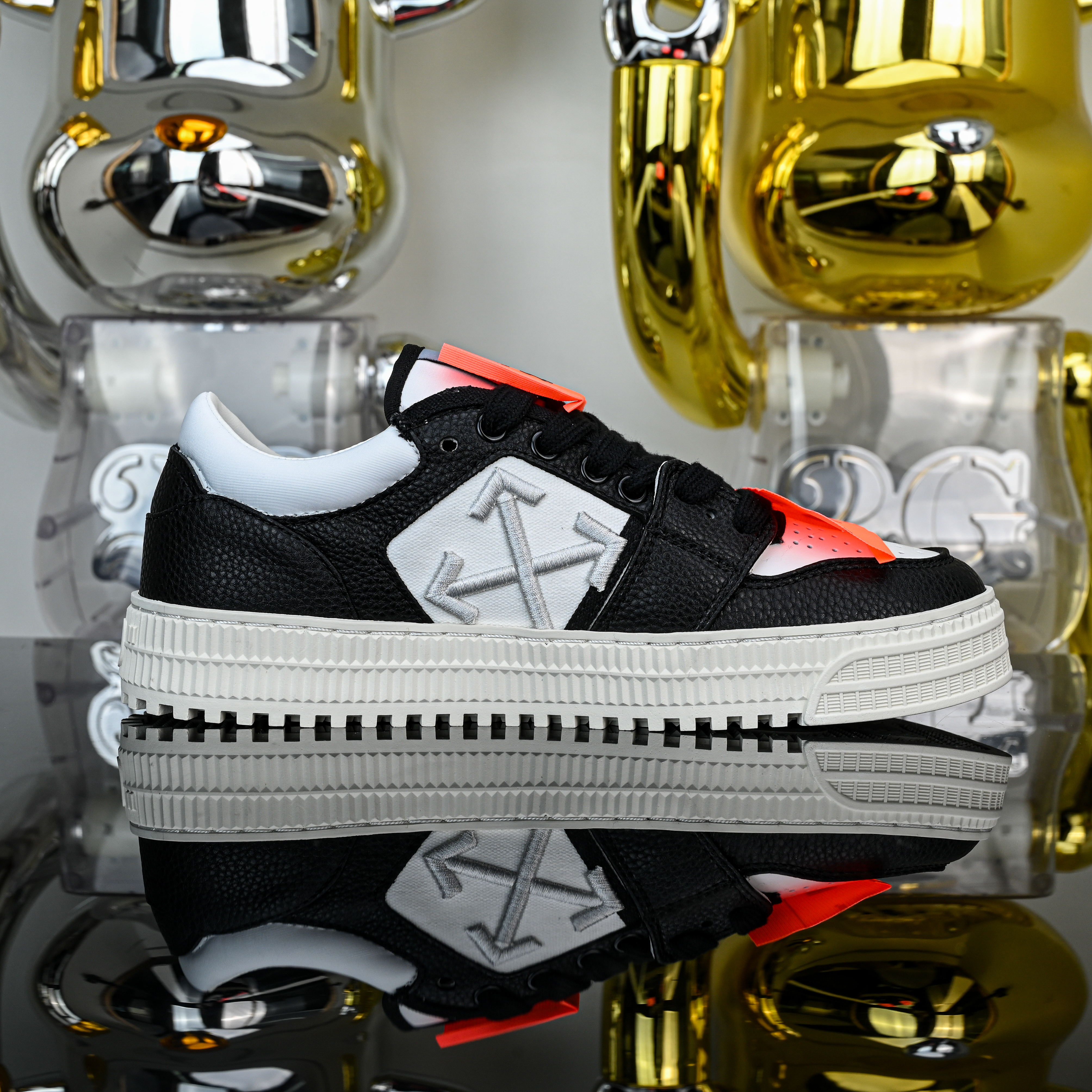 Off-White Out Of Office ‘Black White’ OMIA293S26LEA0010110