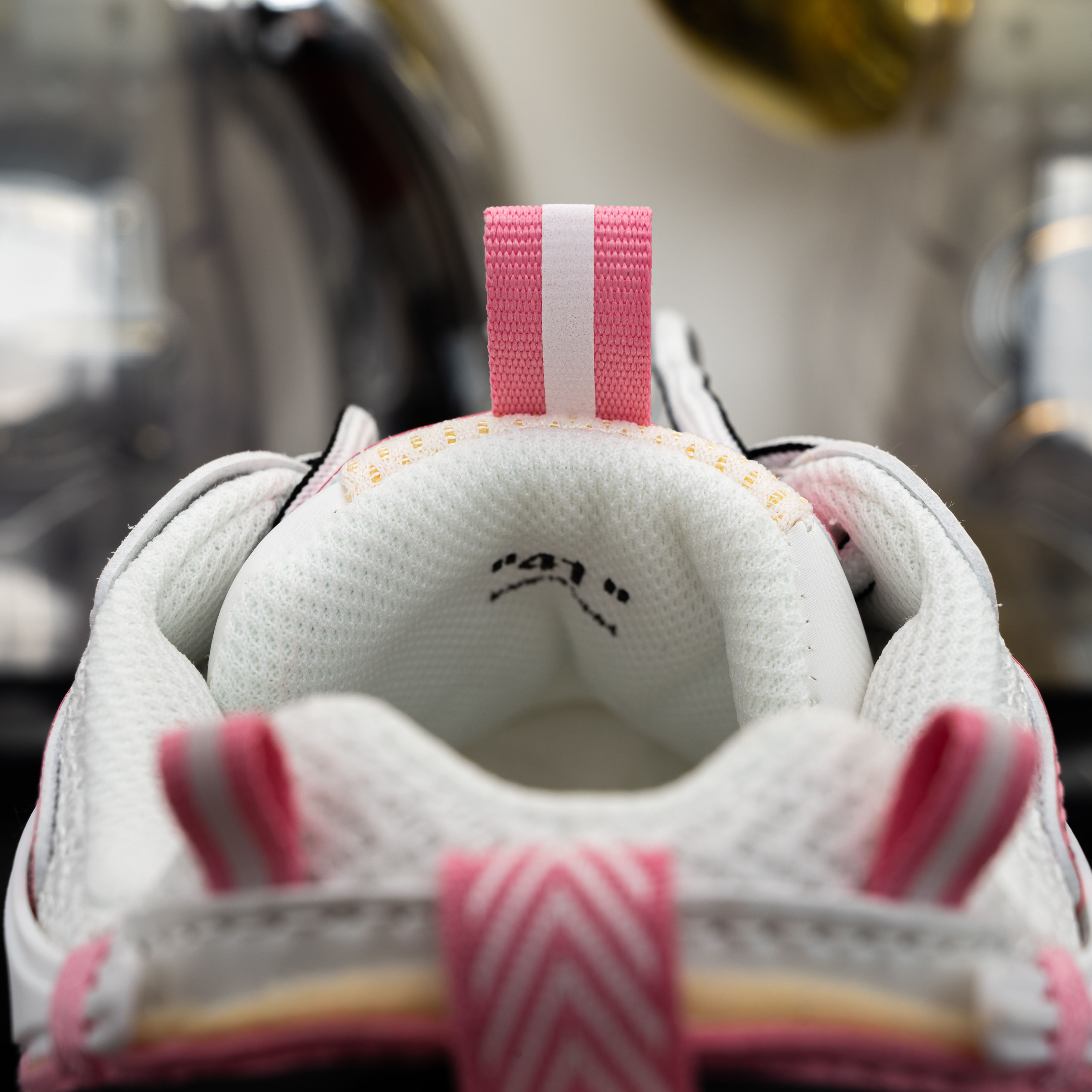 Off-White Be Right Back White Pink OWIA289S26FAB001013C